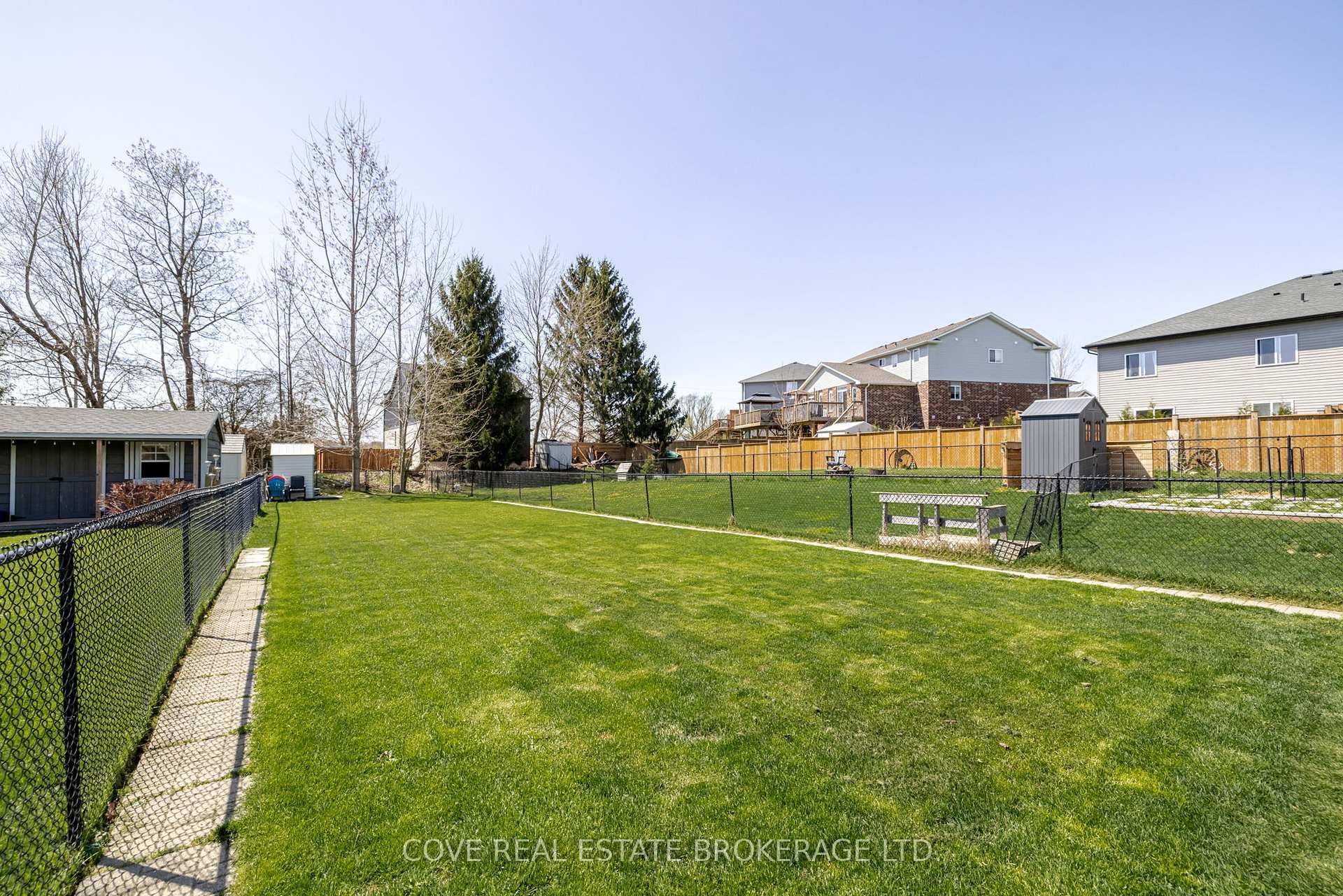 Photo 28 of 35 Leesboro Trail, Thames Centre, Thorndale — HOMEH