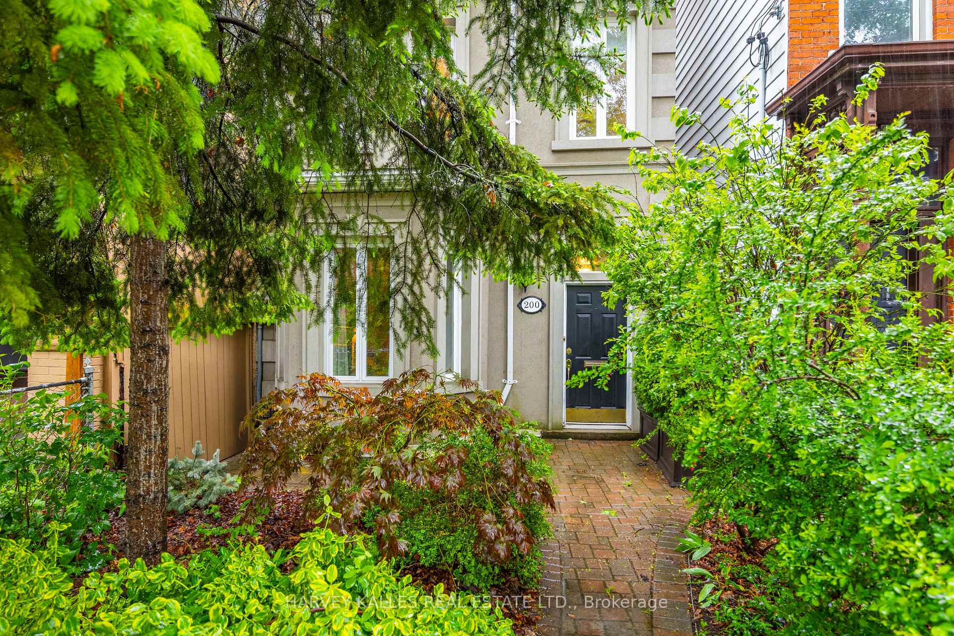 Photo 2 of 200 Seaton Street, Toronto, Cabbagetown-South St. James Town — HOMEH