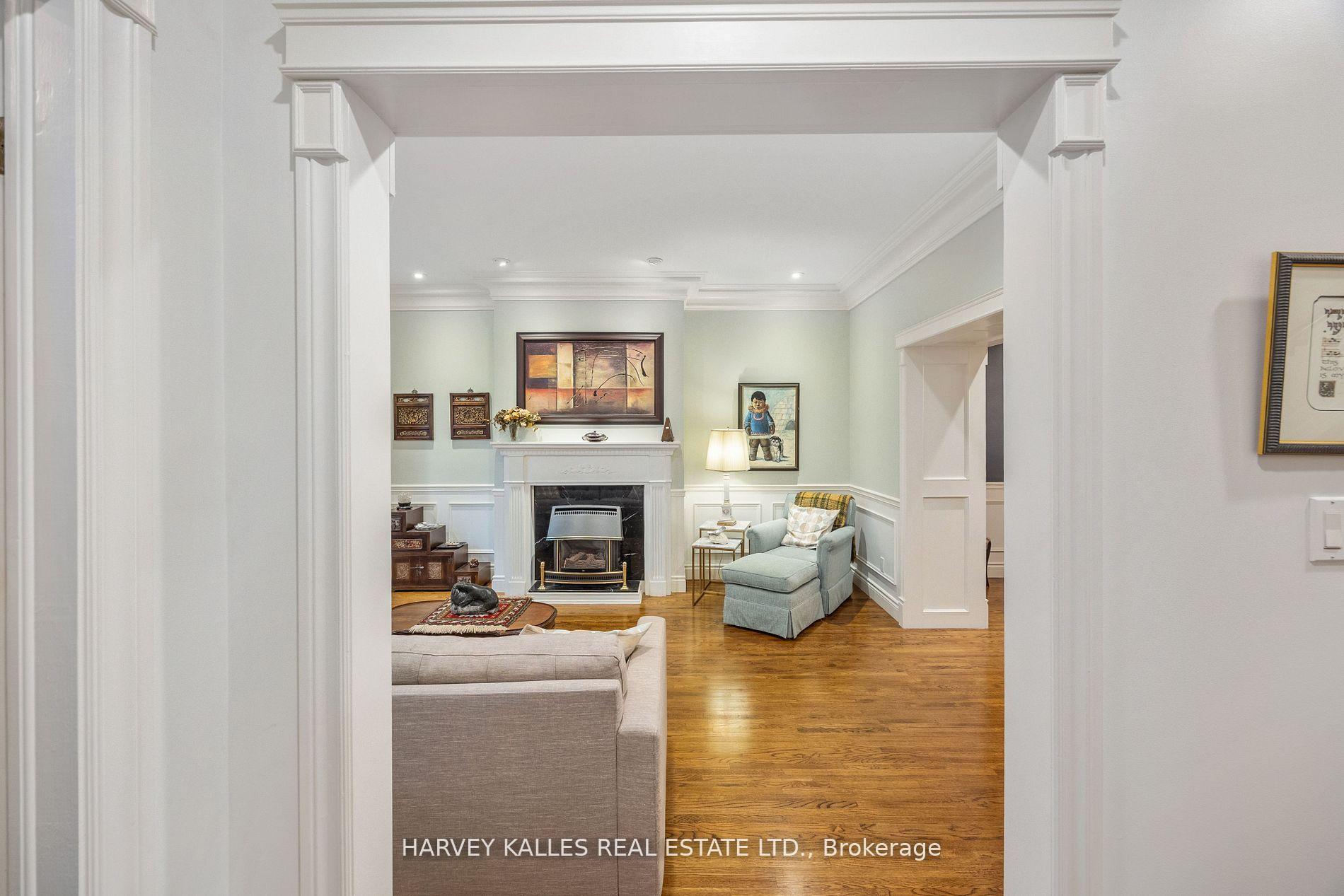 Photo 4 of 200 Seaton Street, Toronto, Cabbagetown-South St. James Town — HOMEH