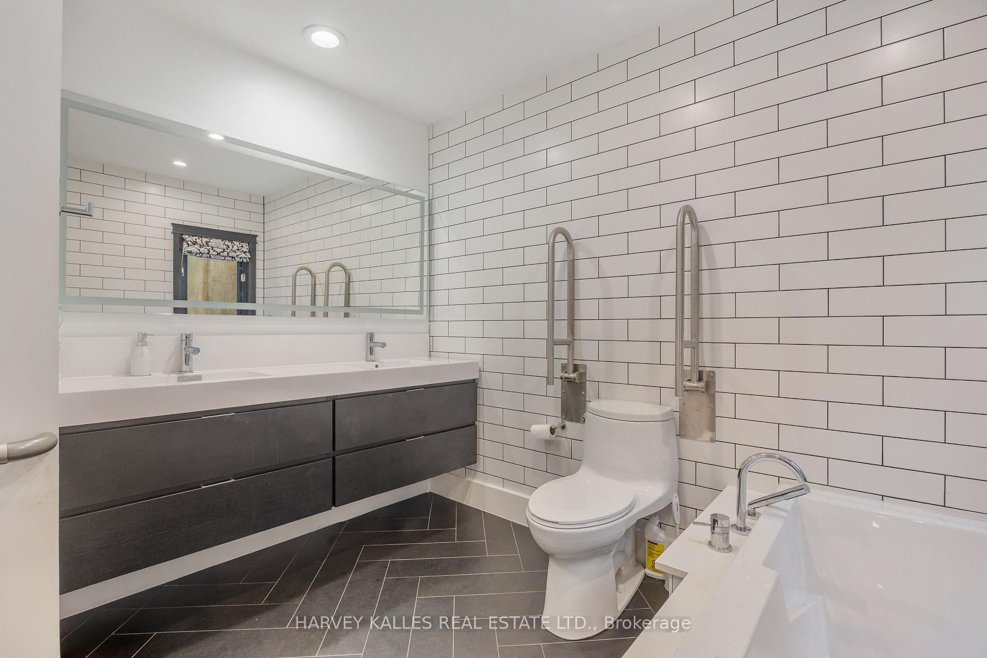 Photo 27 of 200 Seaton Street, Toronto, Cabbagetown-South St. James Town — HOMEH