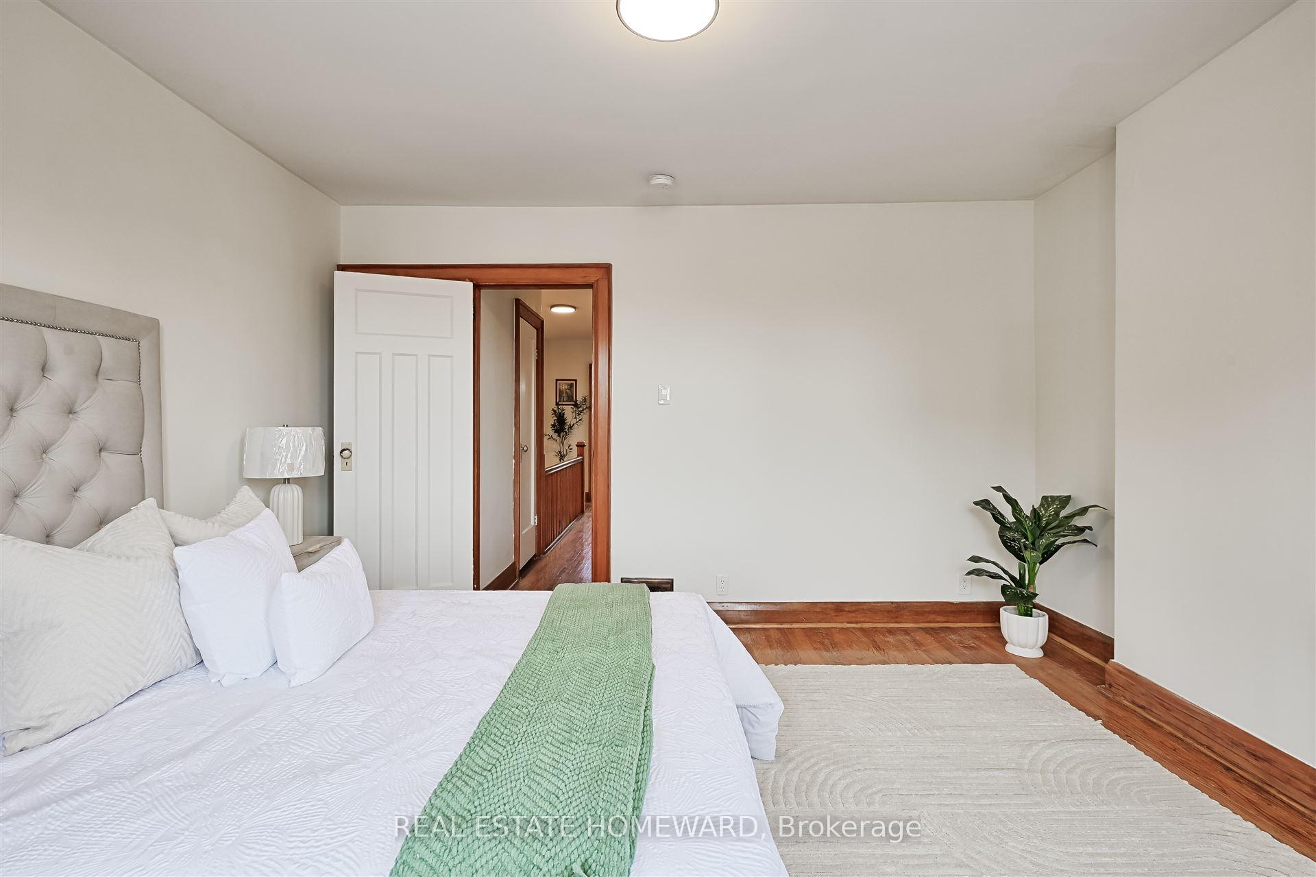 Photo 26 of 715 Vaughan Road, Toronto, Oakwood Village — HOMEH