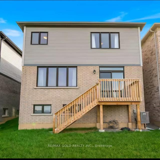 Photo 14 of 215 Vanilla Trail, Thorold, Rolling Meadows — HOMEH