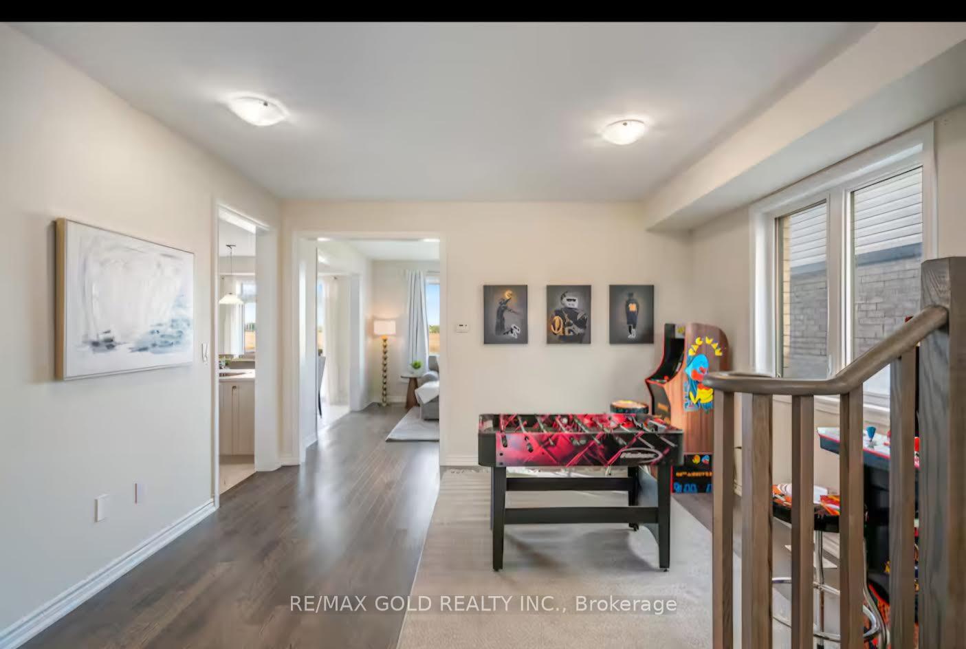 Photo 15 of 215 Vanilla Trail, Thorold, Rolling Meadows — HOMEH