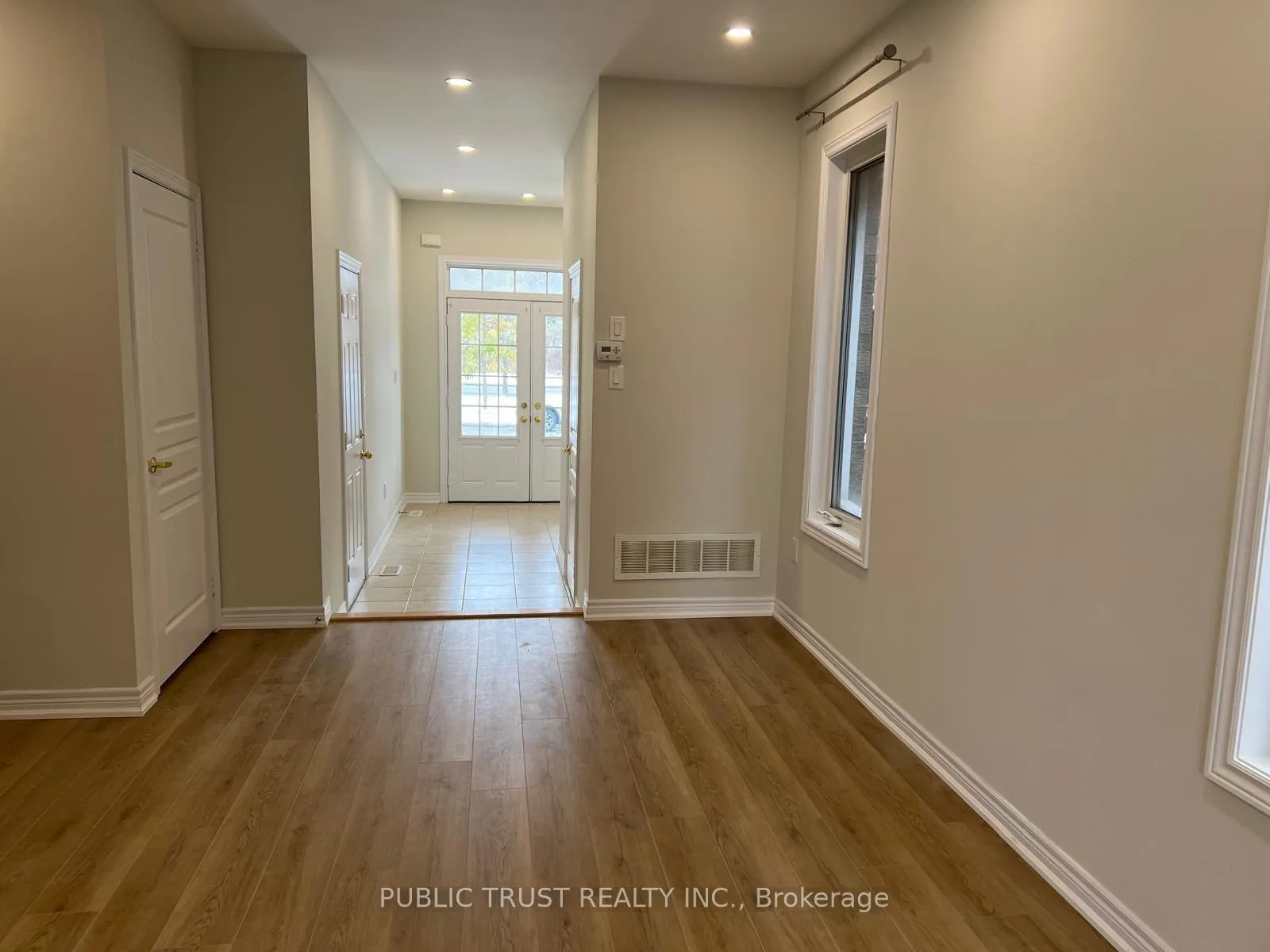 Photo 4 of 36 Turnhouse Crescent, Markham, Box Grove — HOMEH
