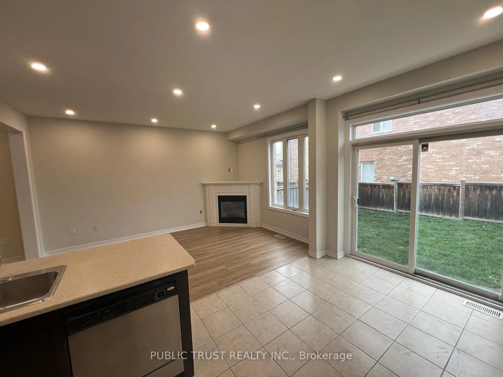 Photo 8 of 36 Turnhouse Crescent, Markham, Box Grove — HOMEH