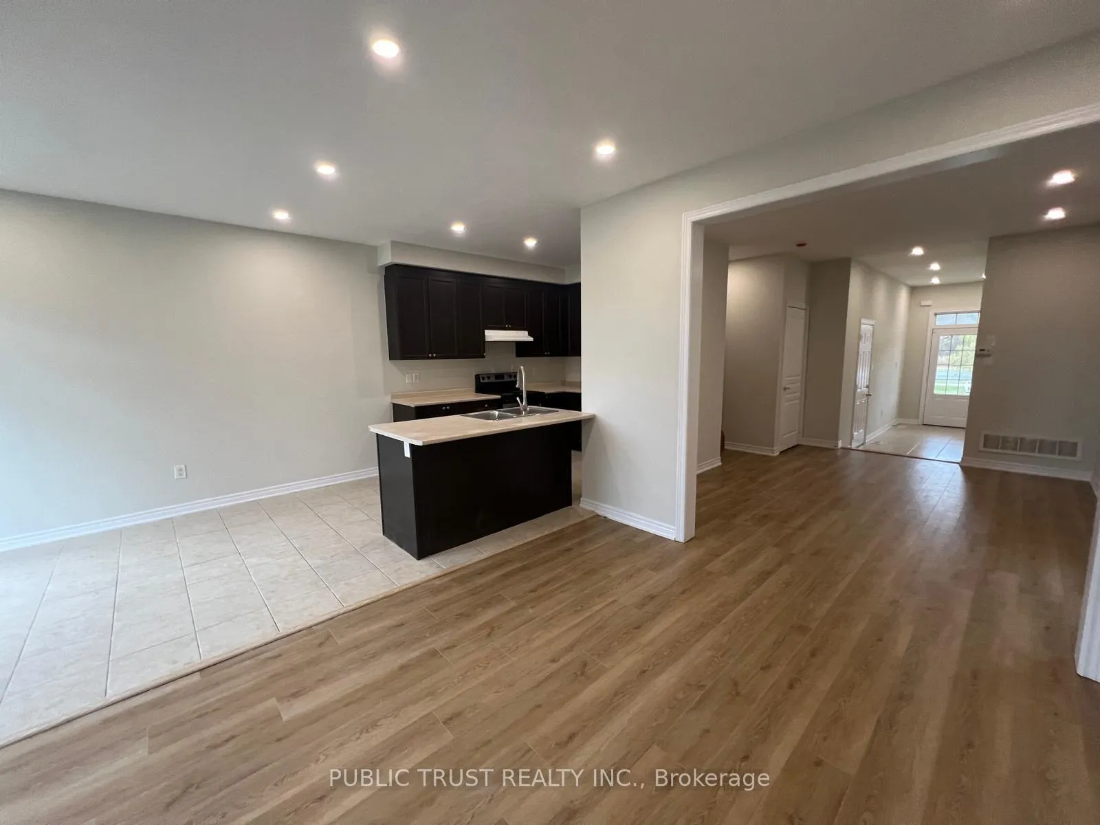 Photo 9 of 36 Turnhouse Crescent, Markham, Box Grove — HOMEH