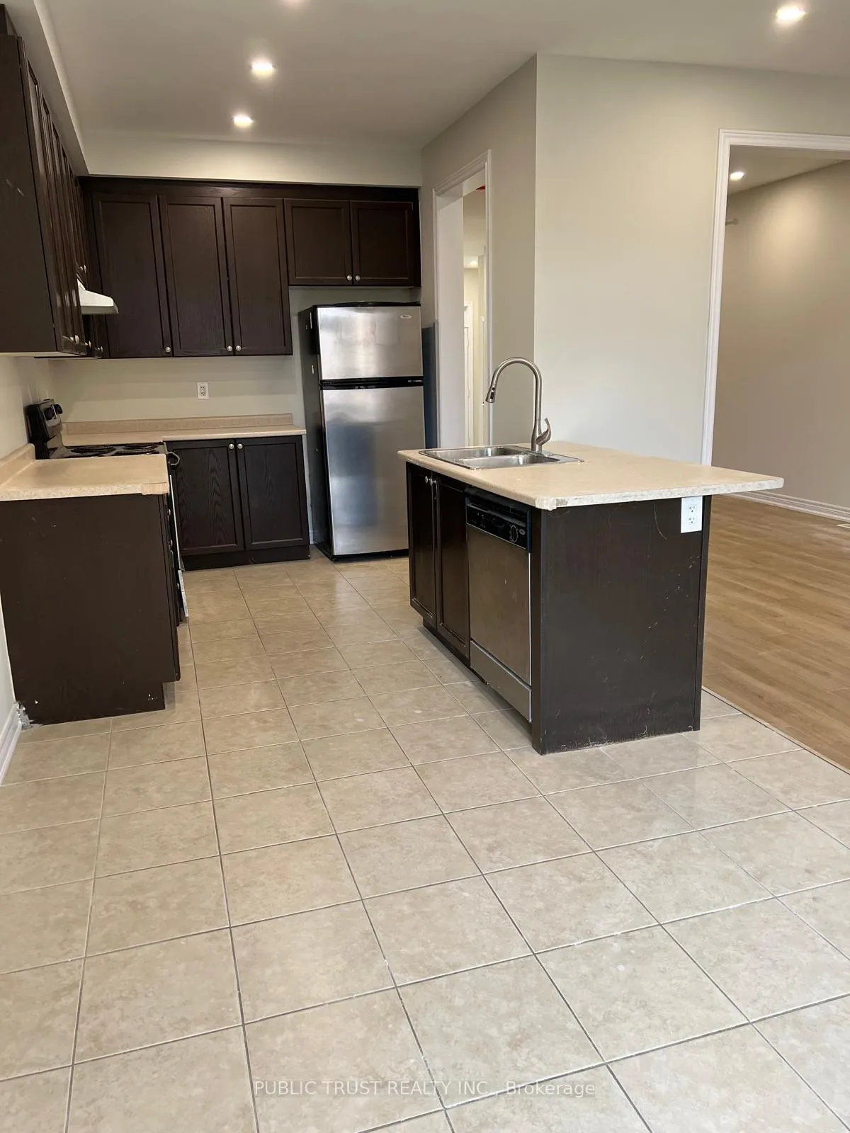 Photo 11 of 36 Turnhouse Crescent, Markham, Box Grove — HOMEH