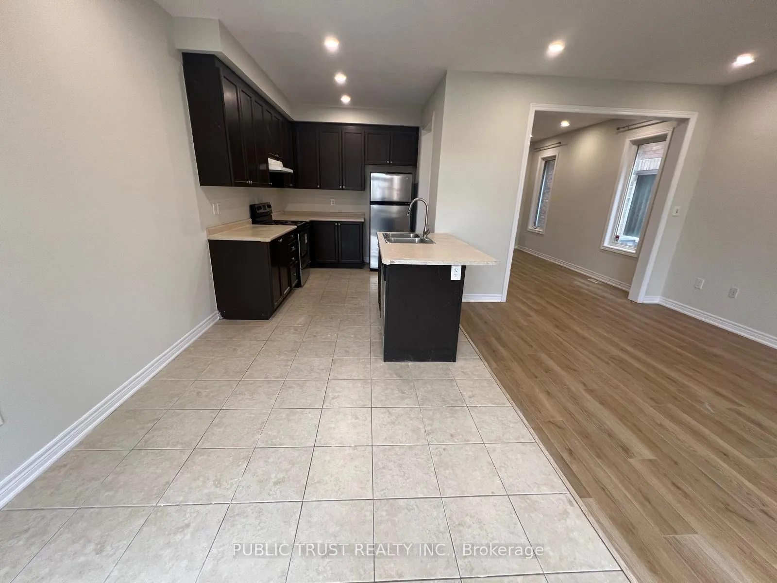 Photo 13 of 36 Turnhouse Crescent, Markham, Box Grove — HOMEH