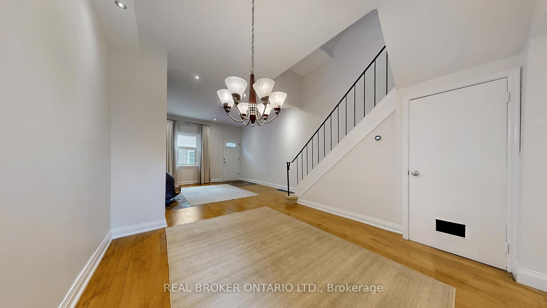 Photo 11 of 16 Wilkins Avenue, Toronto, Moss Park — HOMEH