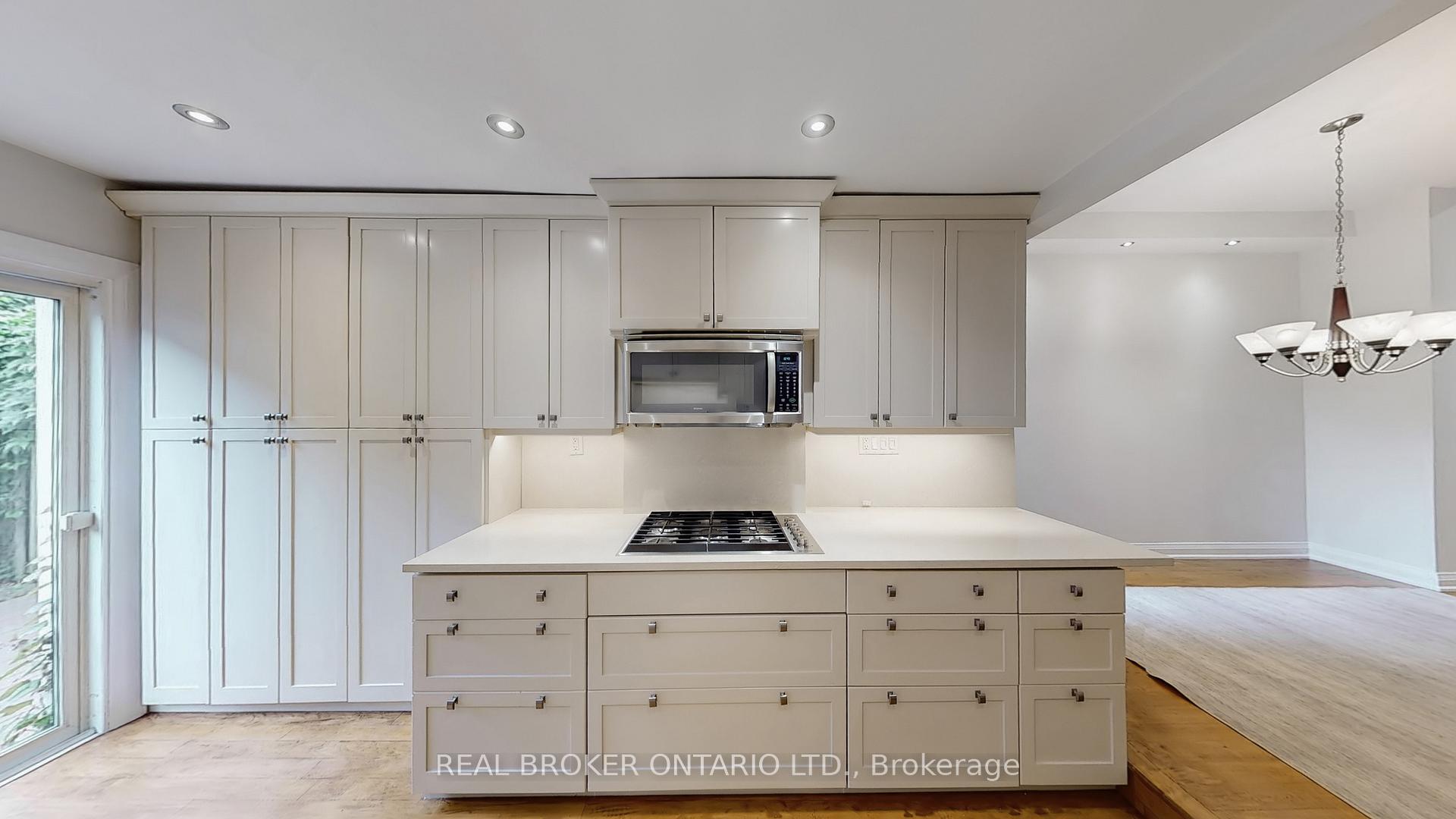 Photo 13 of 16 Wilkins Avenue, Toronto, Moss Park — HOMEH
