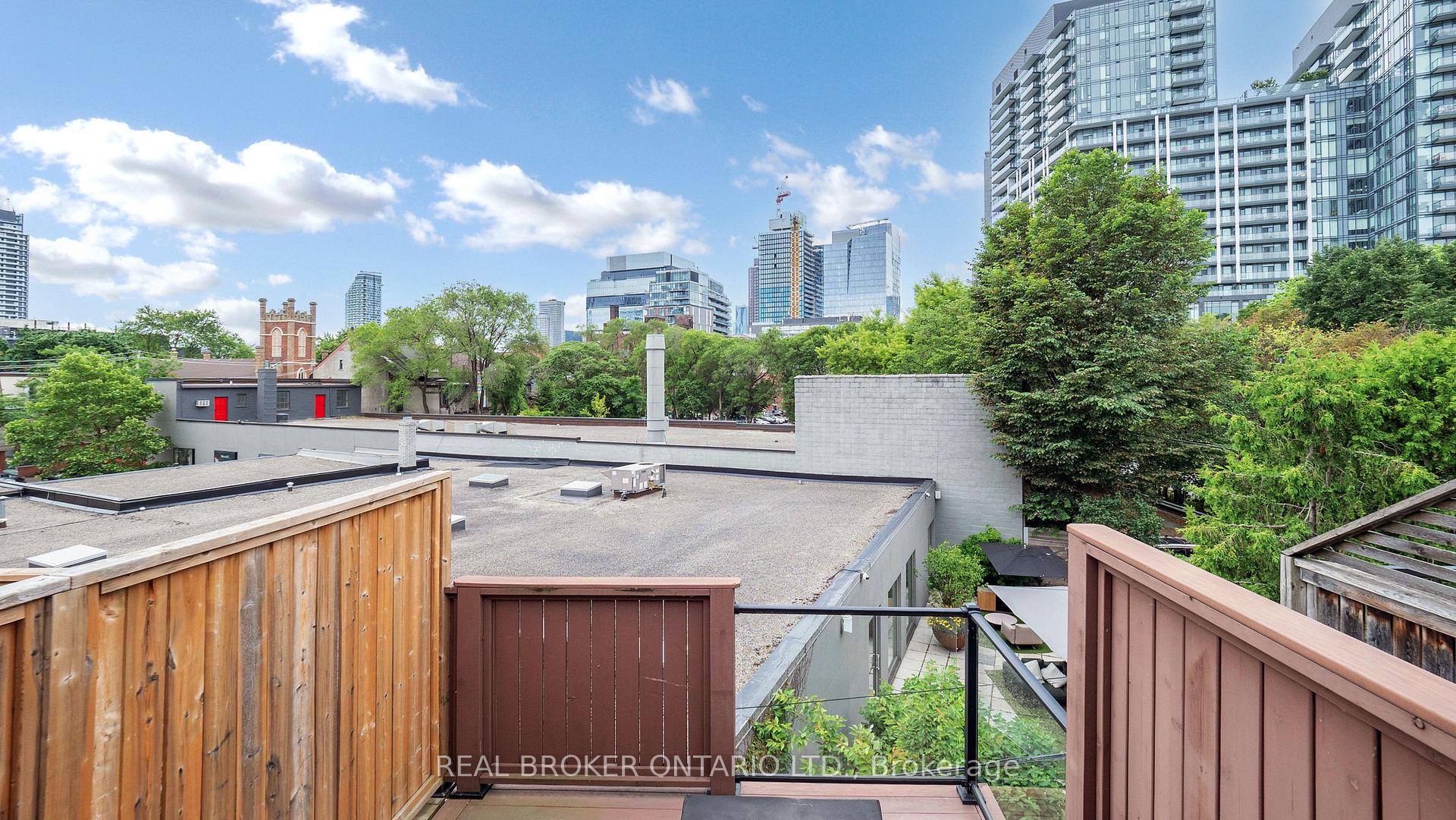 Photo 45 of 16 Wilkins Avenue, Toronto, Moss Park — HOMEH