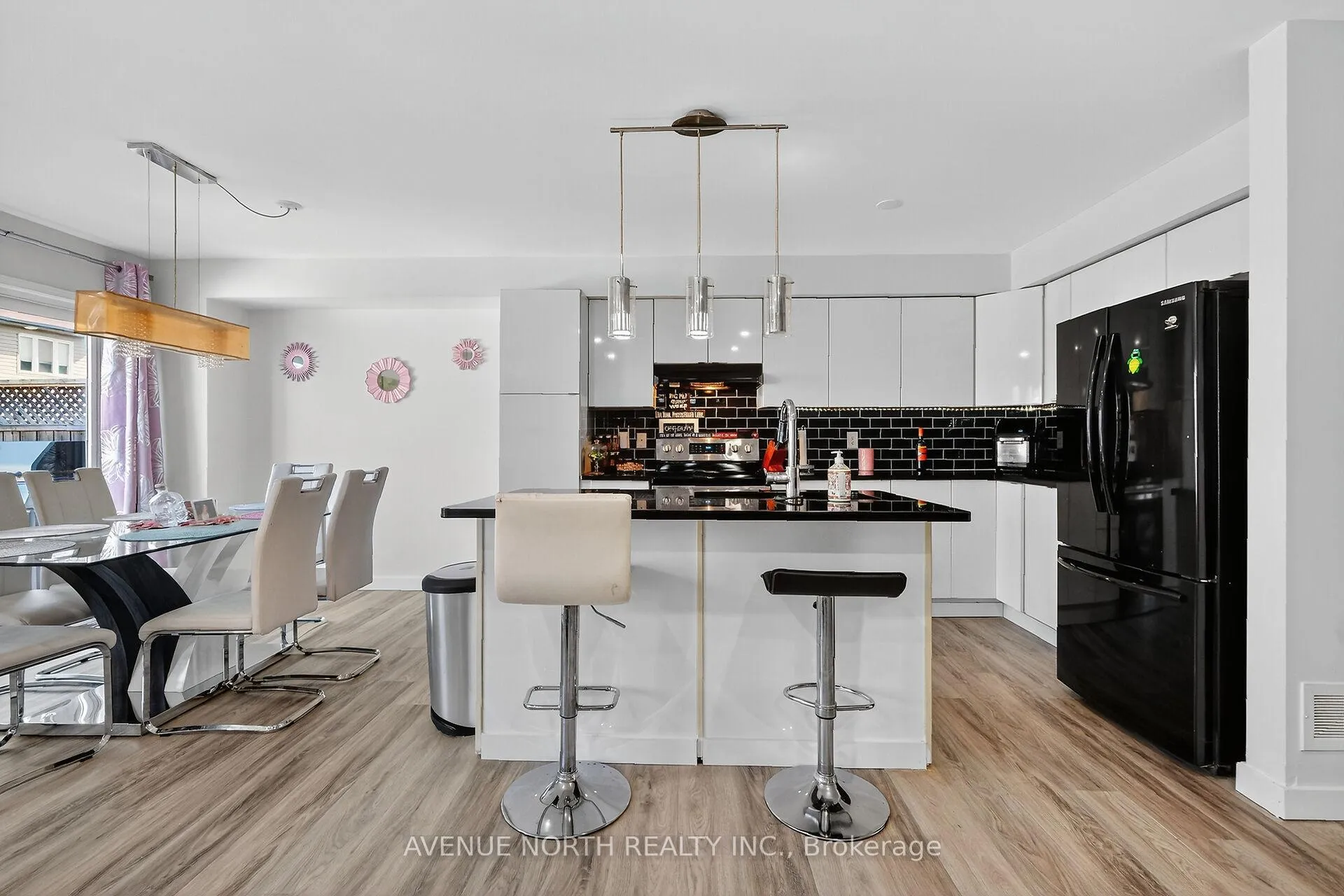 Photo 13 of 208 Kingswell Street, Ottawa, Leitrim — HOMEH