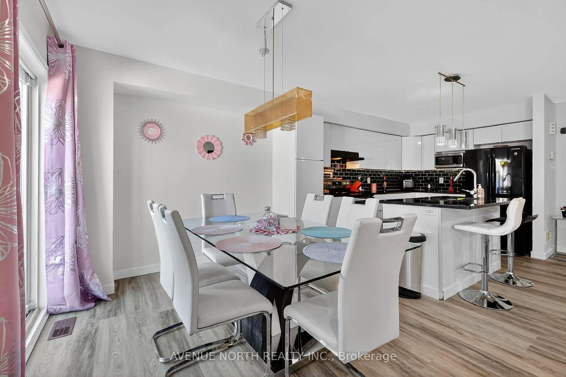 Photo 17 of 208 Kingswell Street, Ottawa, Leitrim — HOMEH