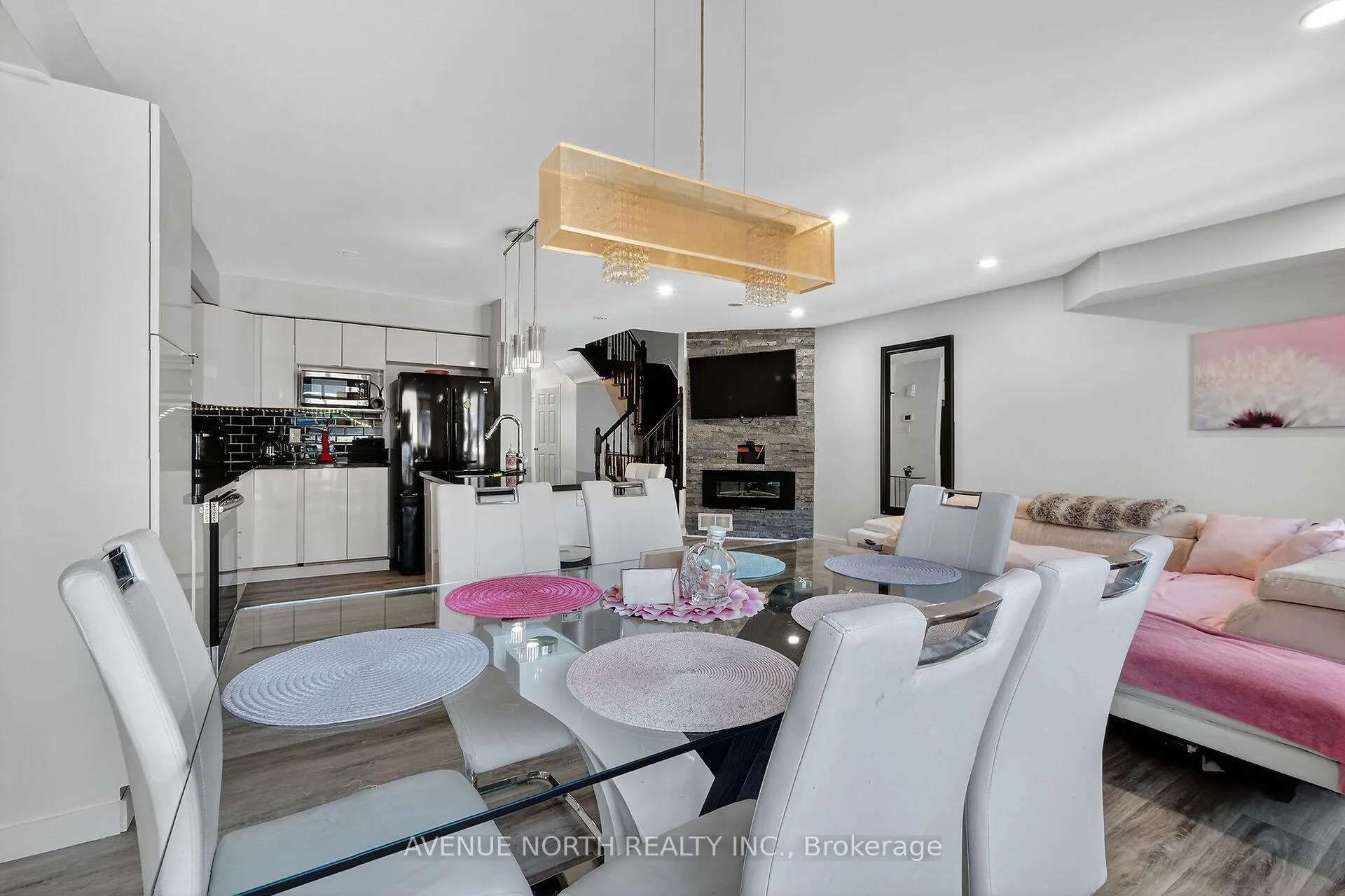 Photo 20 of 208 Kingswell Street, Ottawa, Leitrim — HOMEH