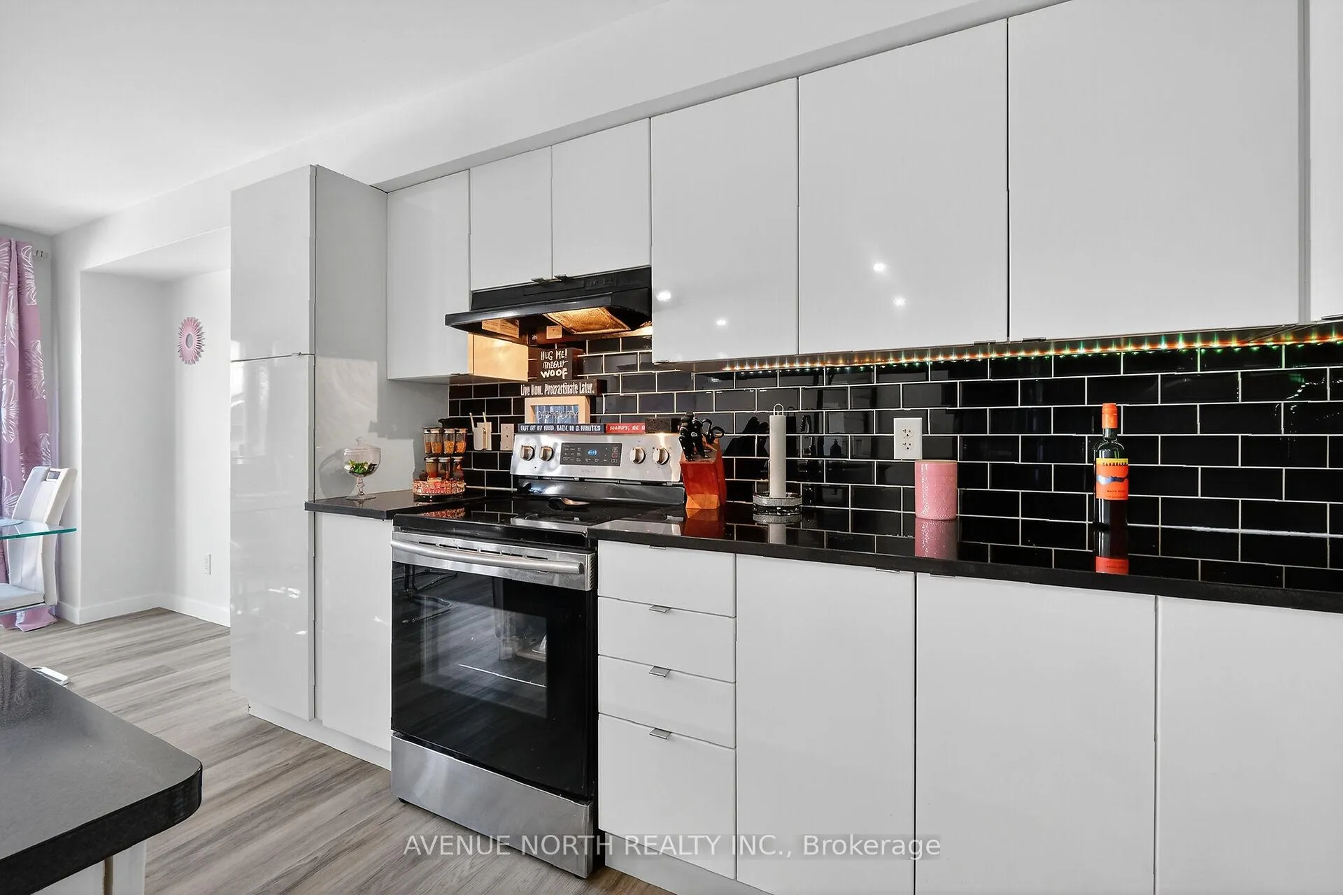 Photo 22 of 208 Kingswell Street, Ottawa, Leitrim — HOMEH