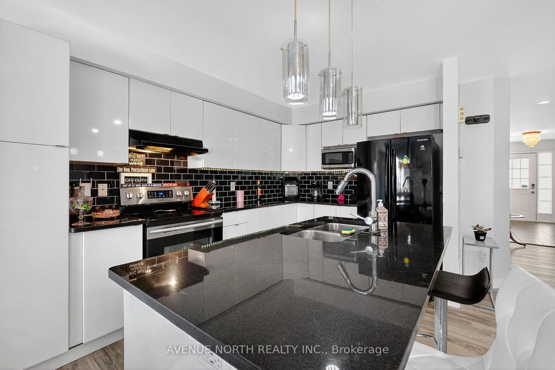 Photo 28 of 208 Kingswell Street, Ottawa, Leitrim — HOMEH
