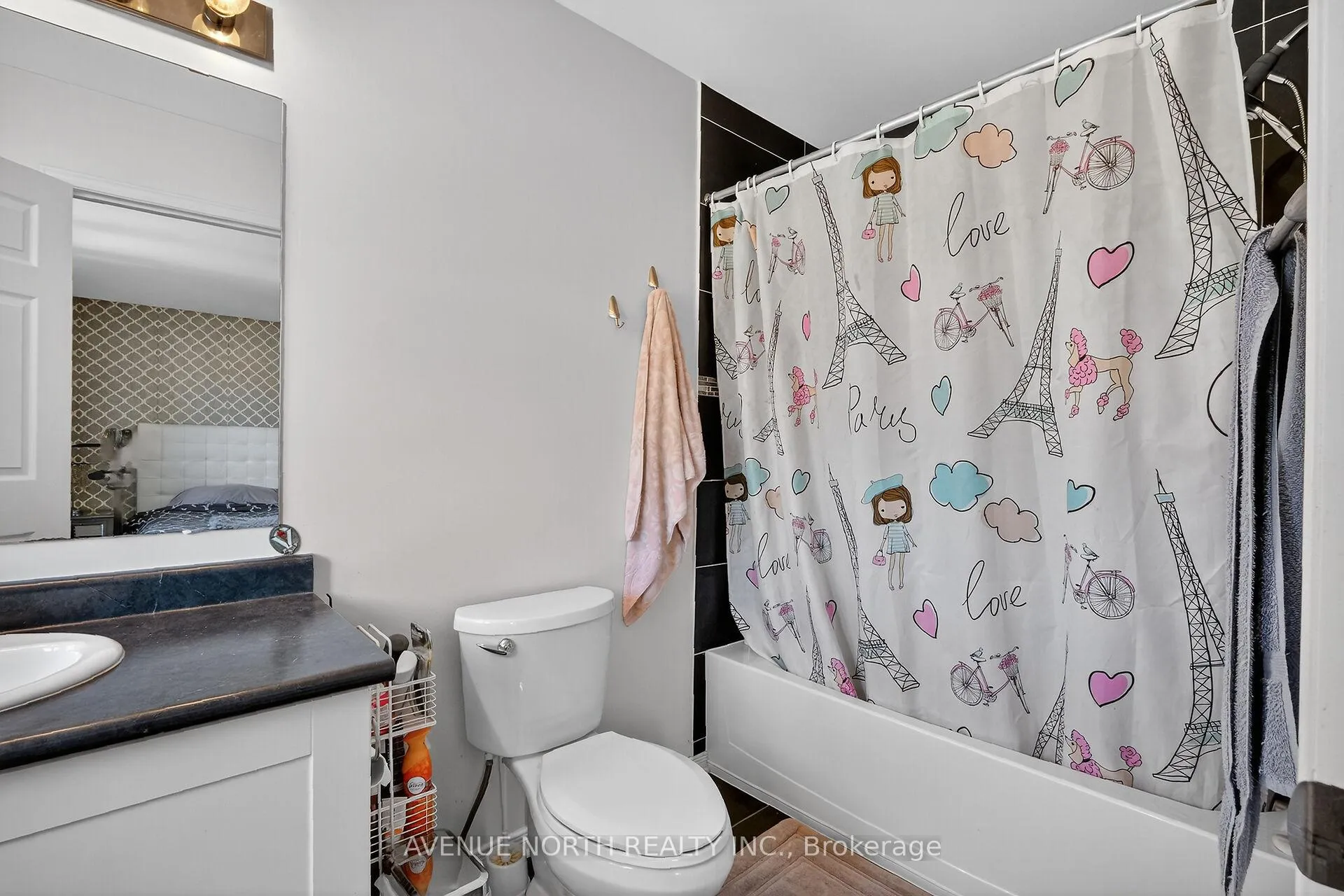 Photo 39 of 208 Kingswell Street, Ottawa, Leitrim — HOMEH