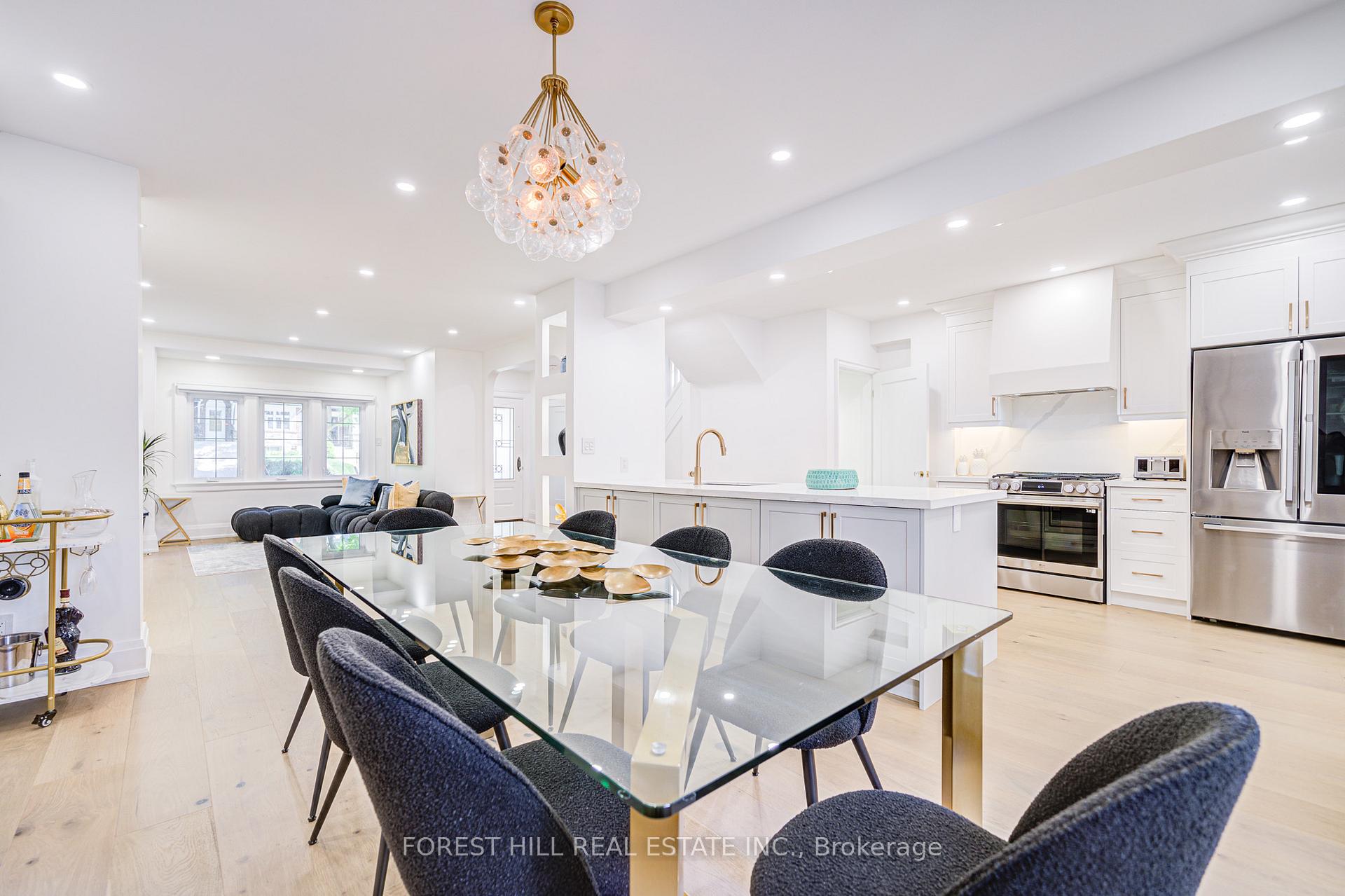 Photo 9 of 29 Burnaby Boulevard, Toronto, Yonge-Eglinton — HOMEH