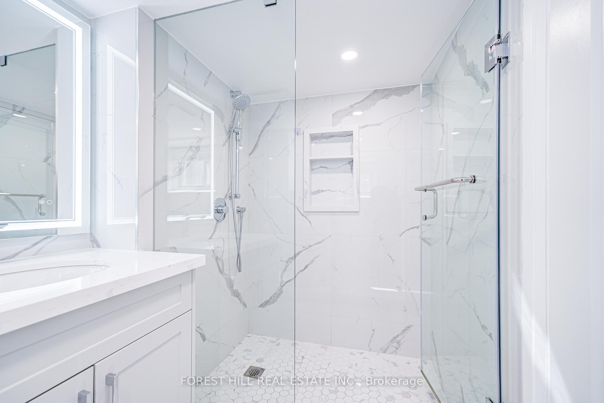 Photo 28 of 29 Burnaby Boulevard, Toronto, Yonge-Eglinton — HOMEH