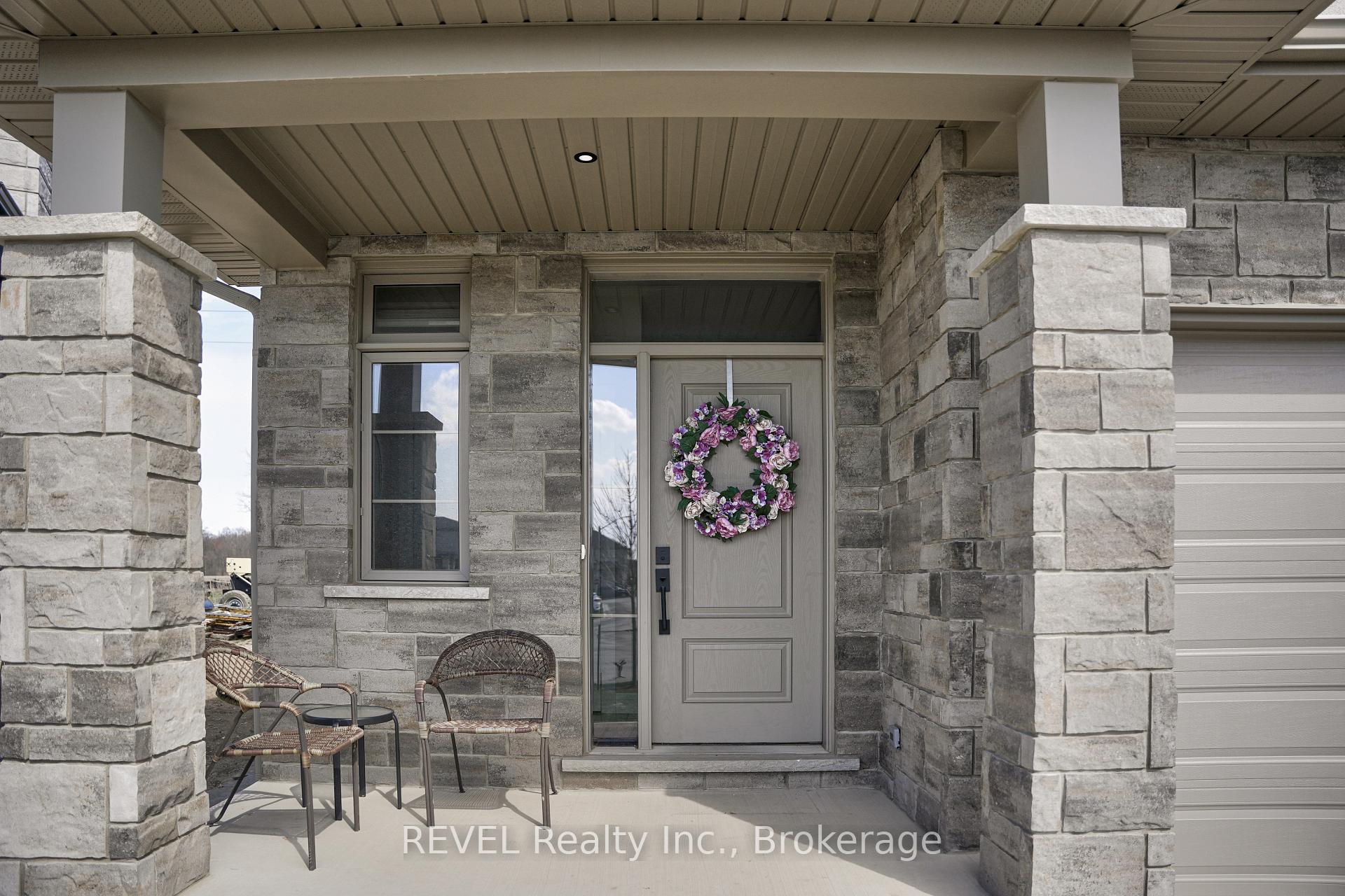 Photo 2 of 29 Elvira Way, Thorold, Rolling Meadows — HOMEH