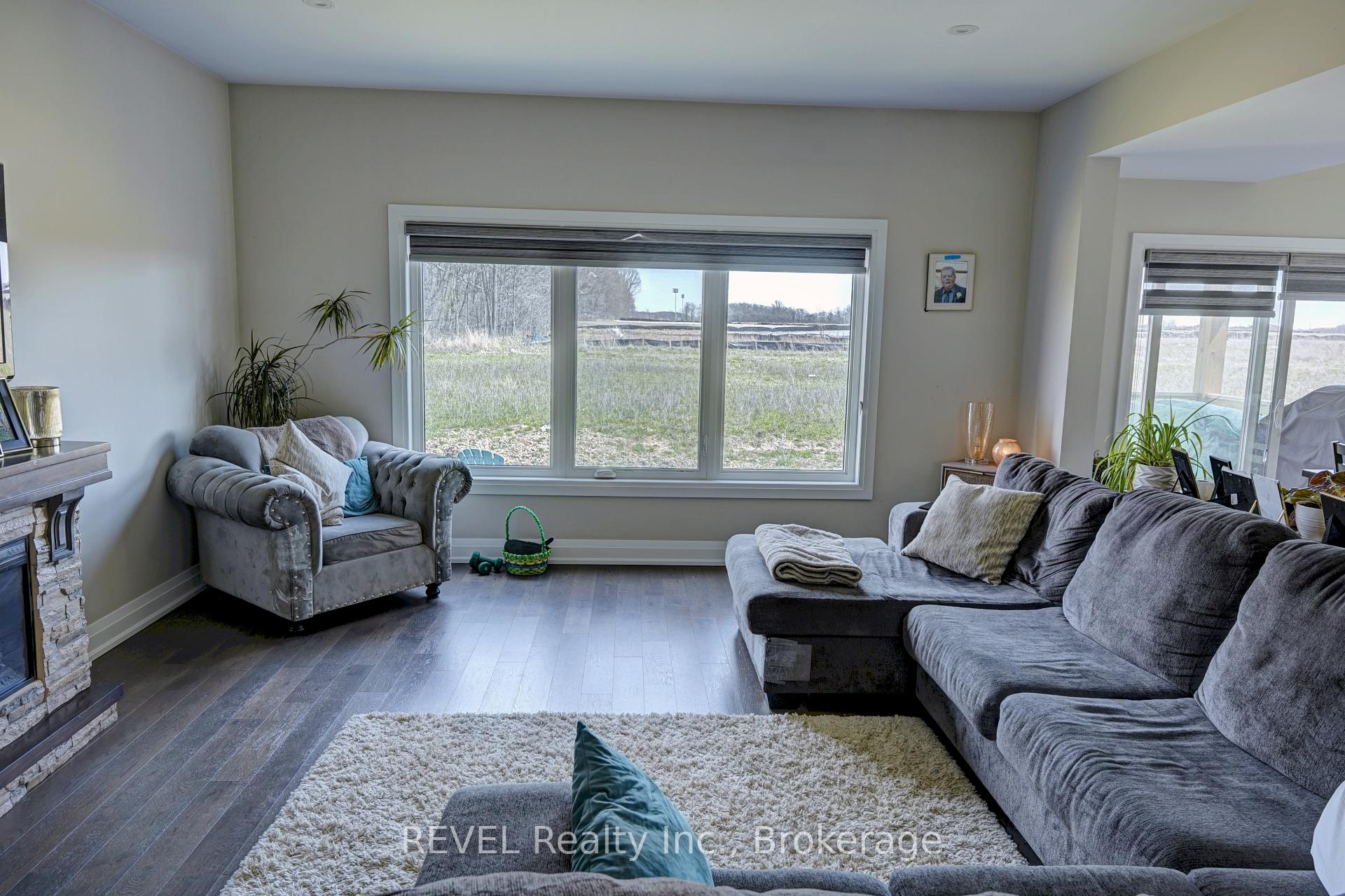 Photo 15 of 29 Elvira Way, Thorold, Rolling Meadows — HOMEH