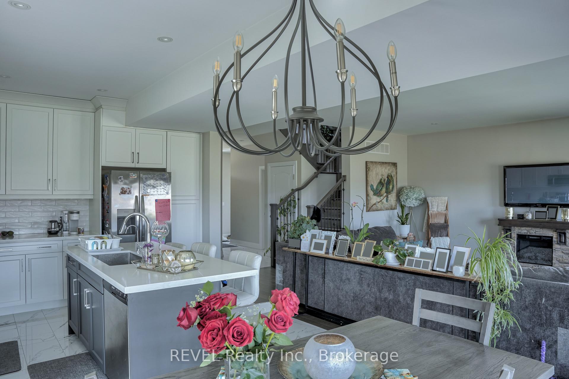 Photo 19 of 29 Elvira Way, Thorold, Rolling Meadows — HOMEH