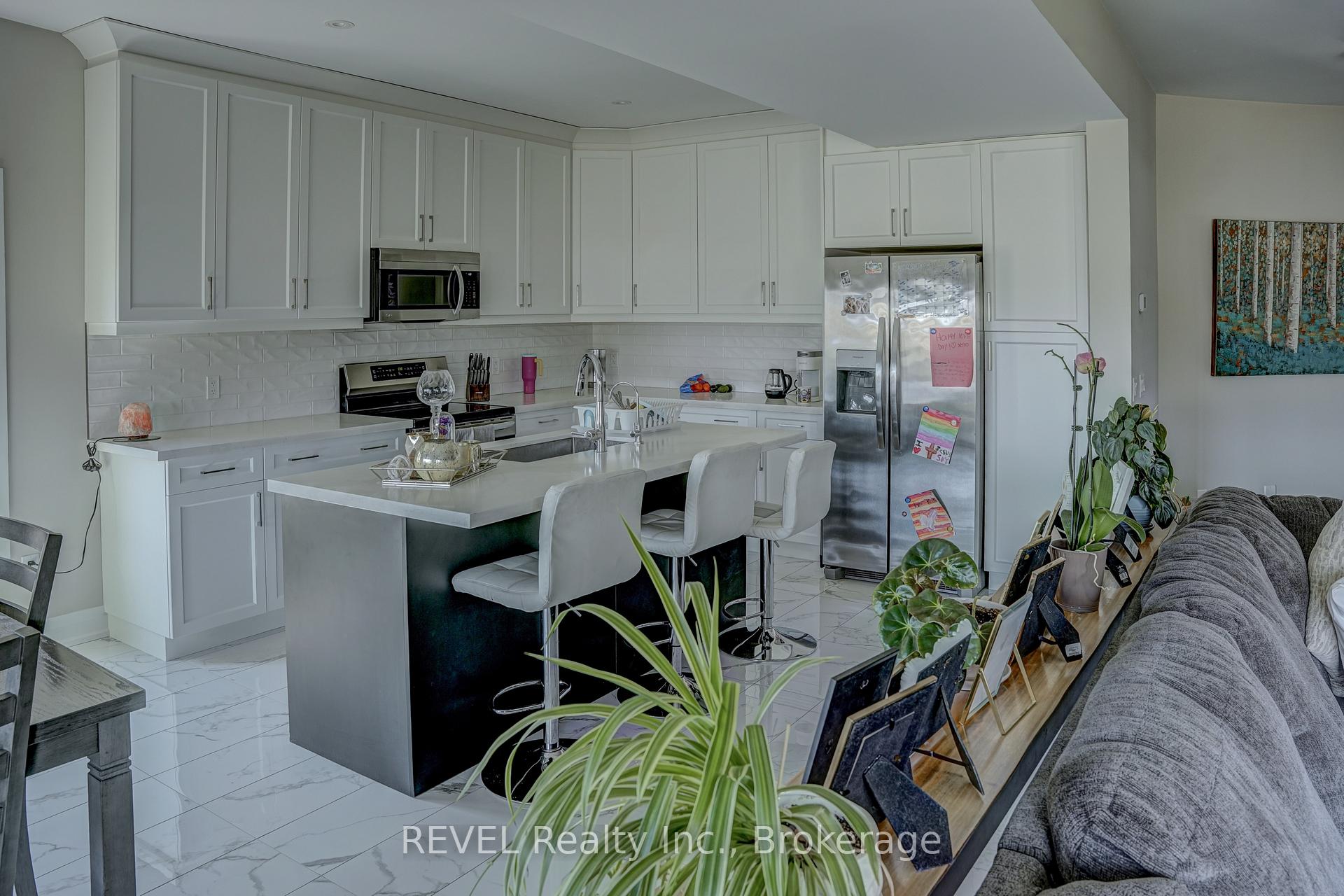 Photo 21 of 29 Elvira Way, Thorold, Rolling Meadows — HOMEH
