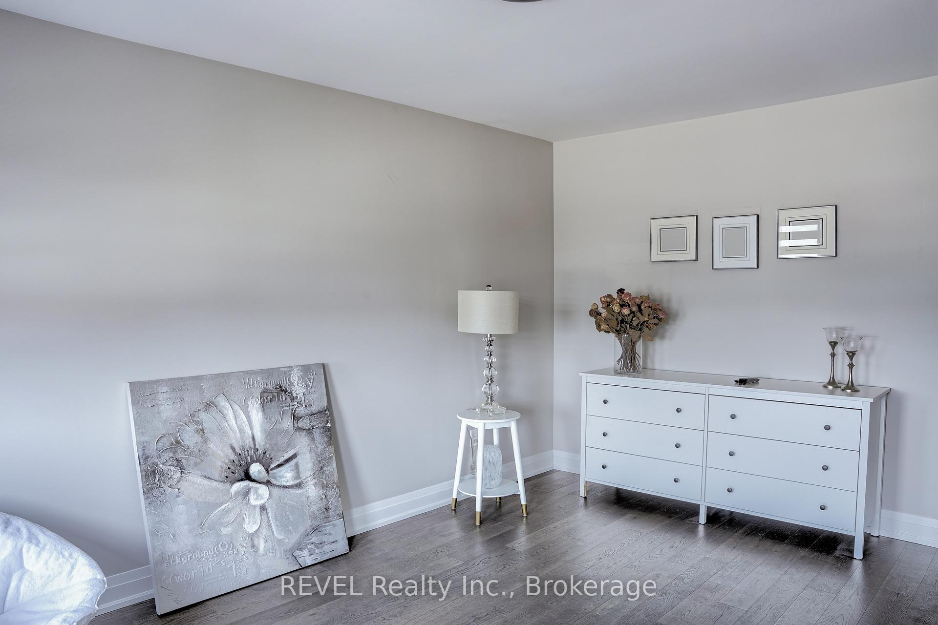 Photo 27 of 29 Elvira Way, Thorold, Rolling Meadows — HOMEH