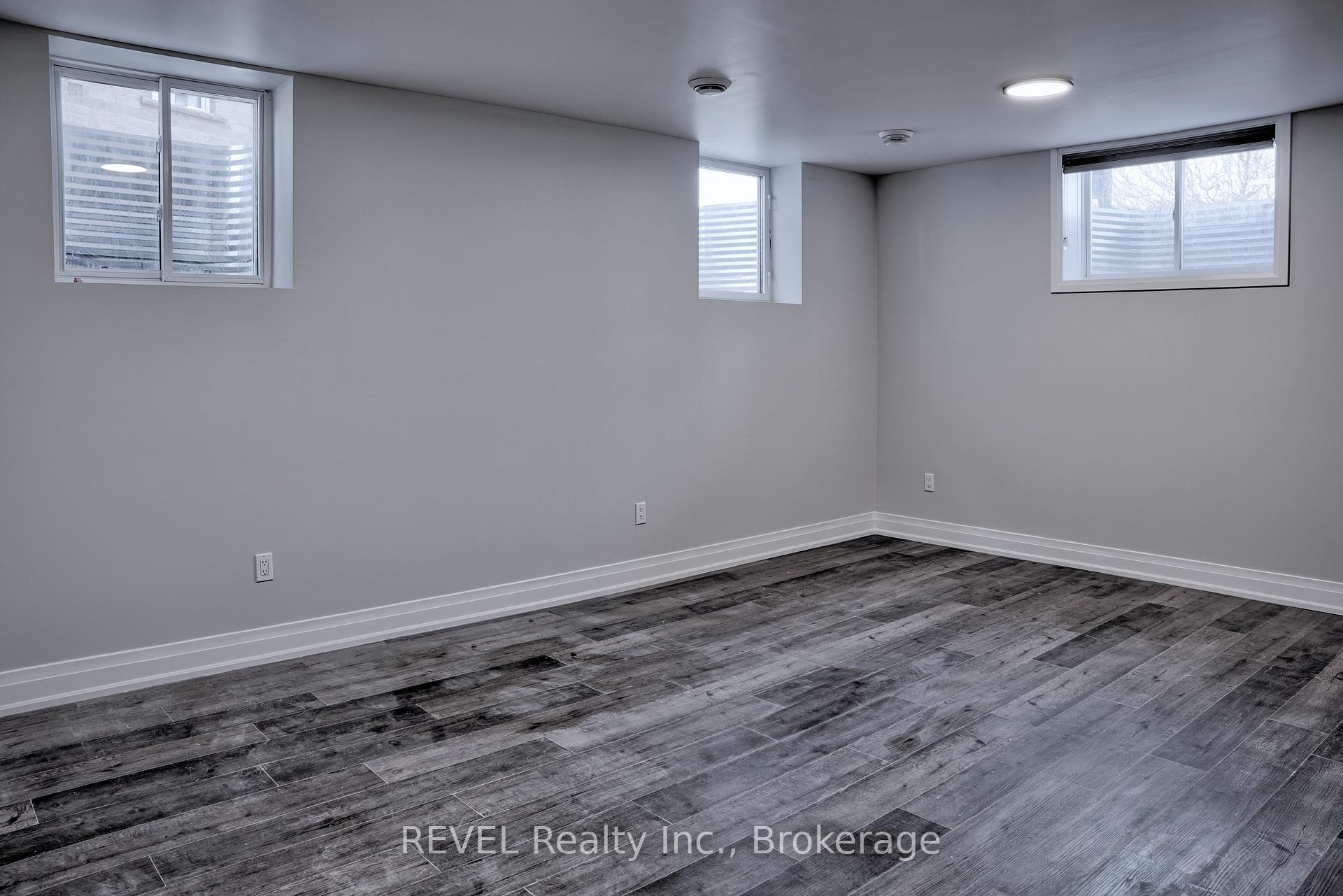 Photo 42 of 29 Elvira Way, Thorold, Rolling Meadows — HOMEH