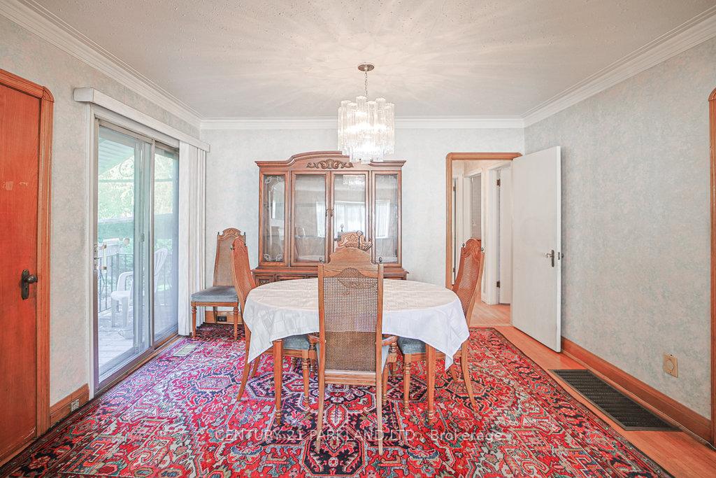 Photo 10 of 22 Parkview Hill Crescent, Toronto, O'Connor-Parkview — HOMEH