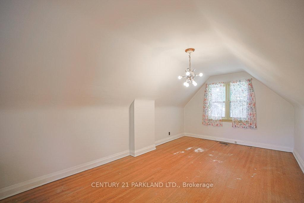 Photo 19 of 22 Parkview Hill Crescent, Toronto, O'Connor-Parkview — HOMEH
