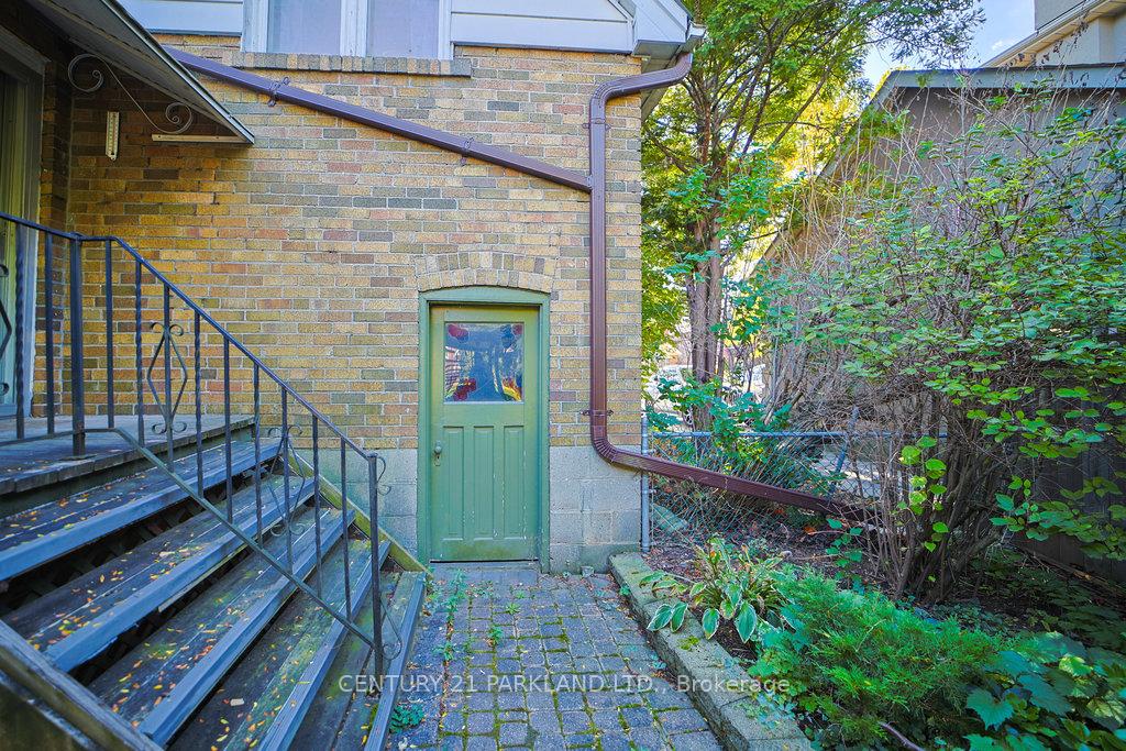 Photo 36 of 22 Parkview Hill Crescent, Toronto, O'Connor-Parkview — HOMEH