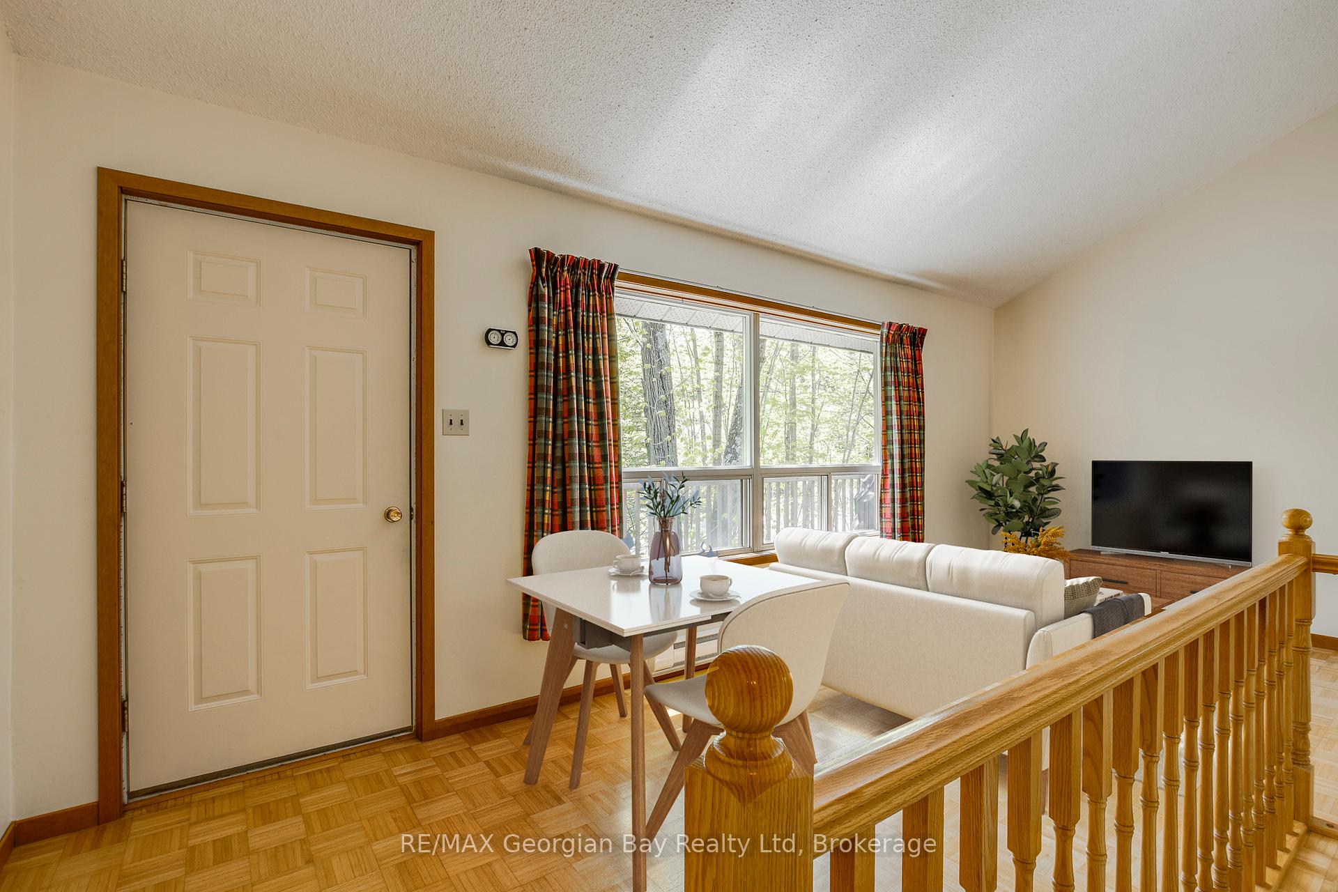 Photo 10 of 2 Manitou Crescent, Tiny, Rural Tiny — HOMEH