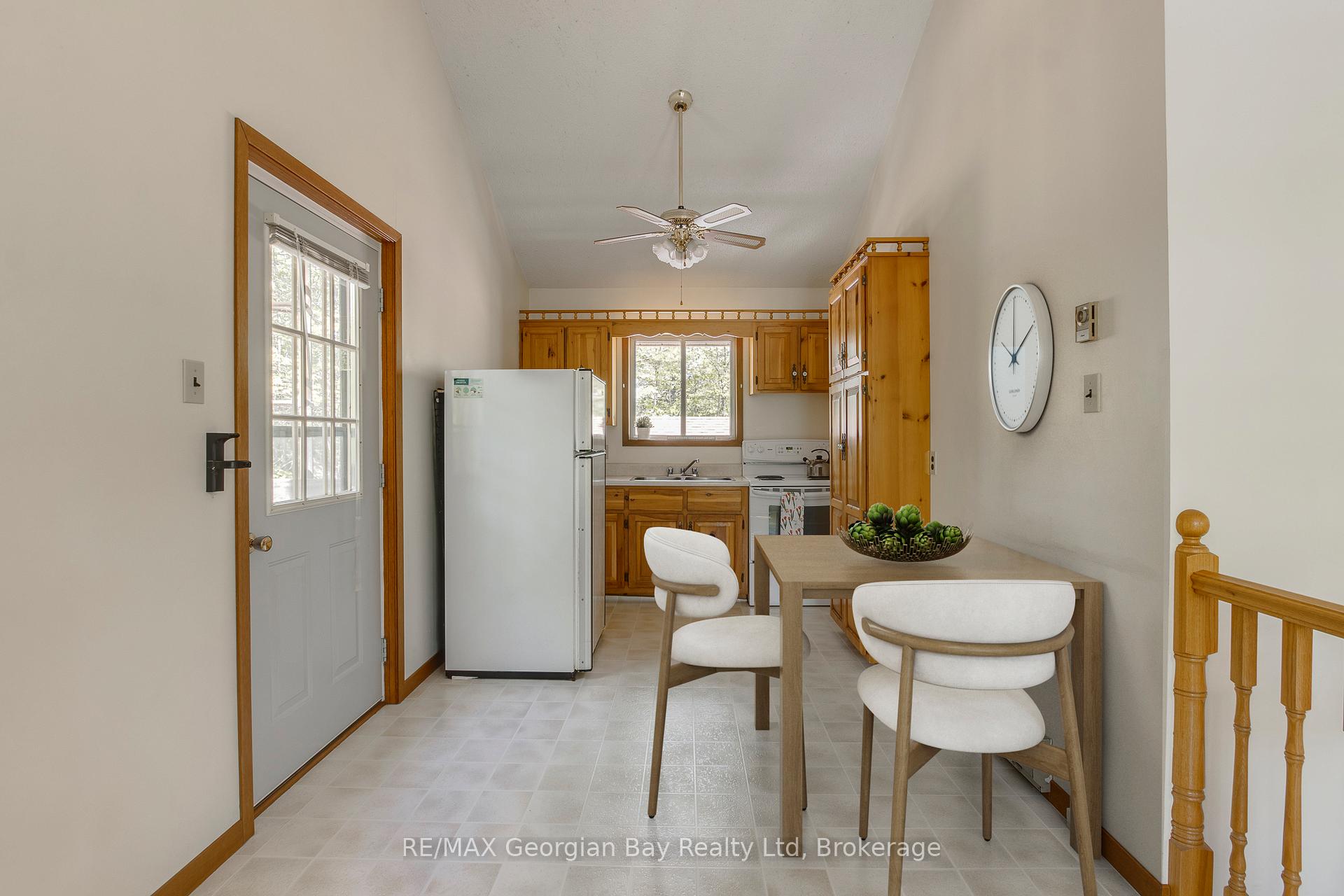 Photo 13 of 2 Manitou Crescent, Tiny, Rural Tiny — HOMEH