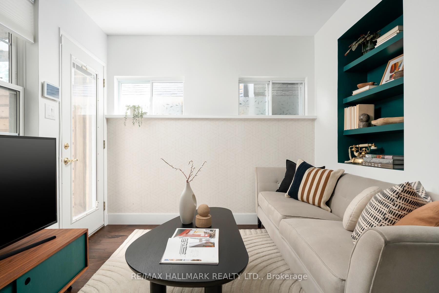 Photo 13 of 131 Lamb Avenue, Toronto, Greenwood-Coxwell — HOMEH