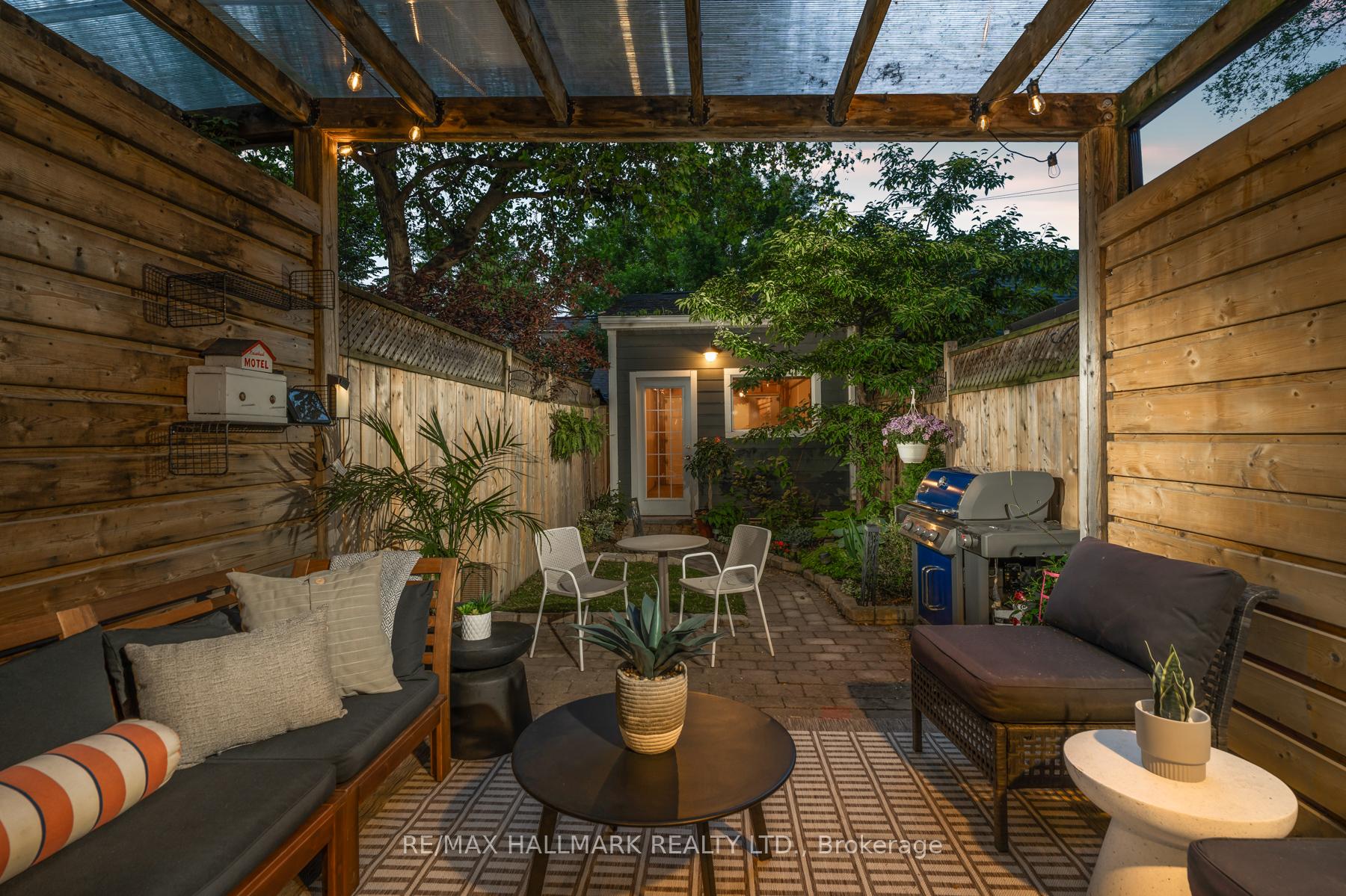 Photo 16 of 131 Lamb Avenue, Toronto, Greenwood-Coxwell — HOMEH