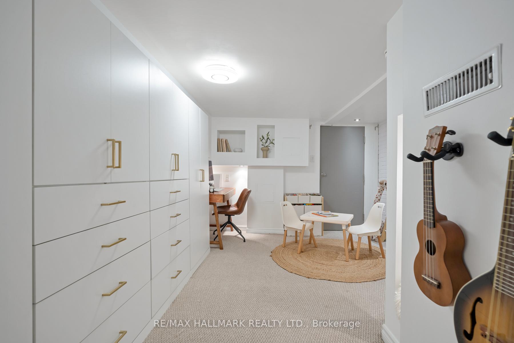 Photo 23 of 131 Lamb Avenue, Toronto, Greenwood-Coxwell — HOMEH