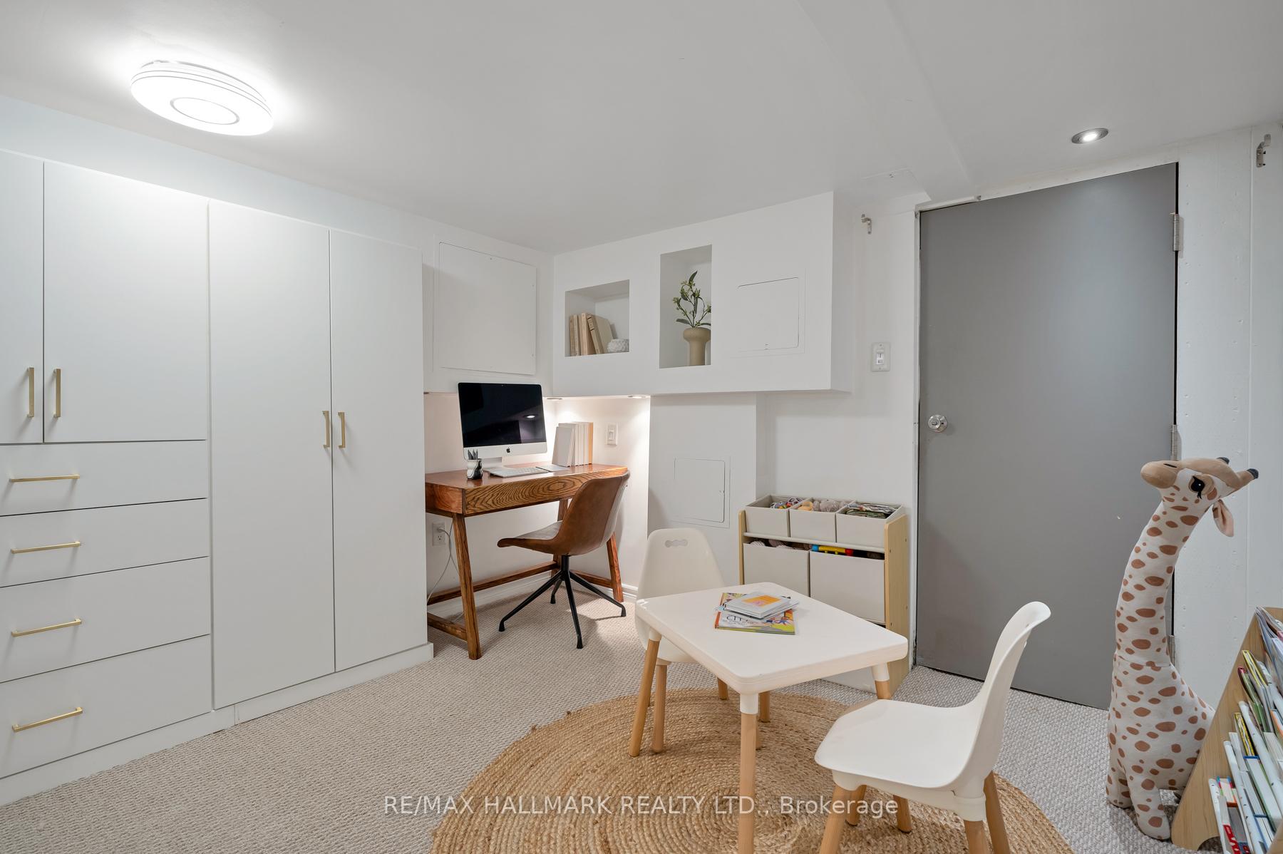 Photo 24 of 131 Lamb Avenue, Toronto, Greenwood-Coxwell — HOMEH