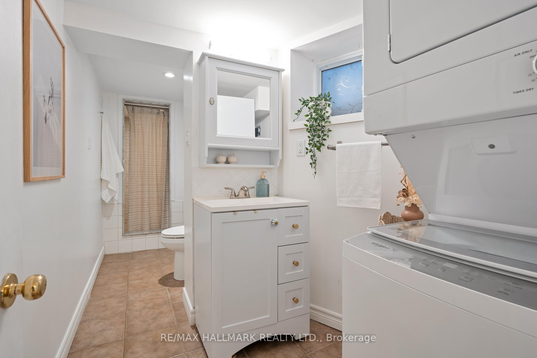 Photo 25 of 131 Lamb Avenue, Toronto, Greenwood-Coxwell — HOMEH