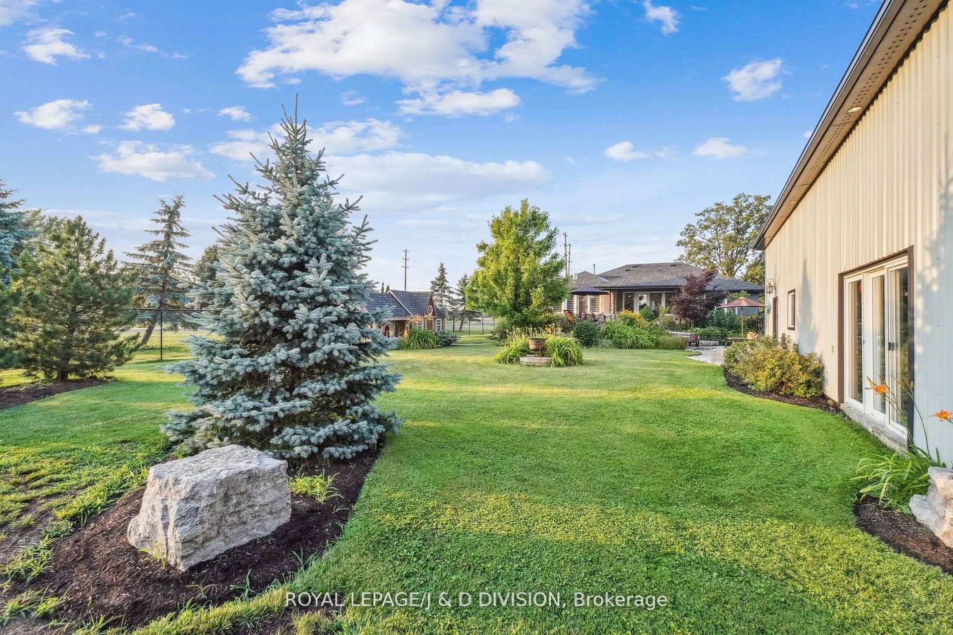 Photo 7 of 4402 Tremaine Road, Milton, Rural Milton — HOMEH