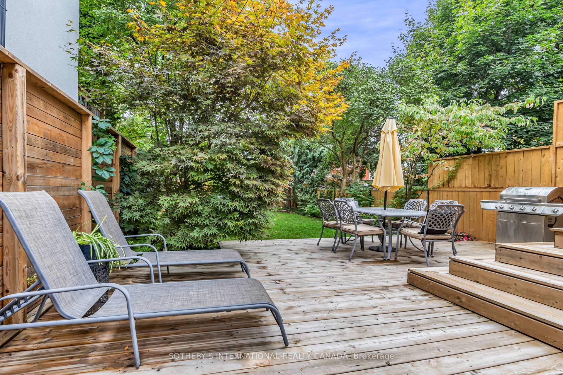 Photo 3 of 241 Springdale Boulevard, Toronto, Danforth Village-East York — HOMEH
