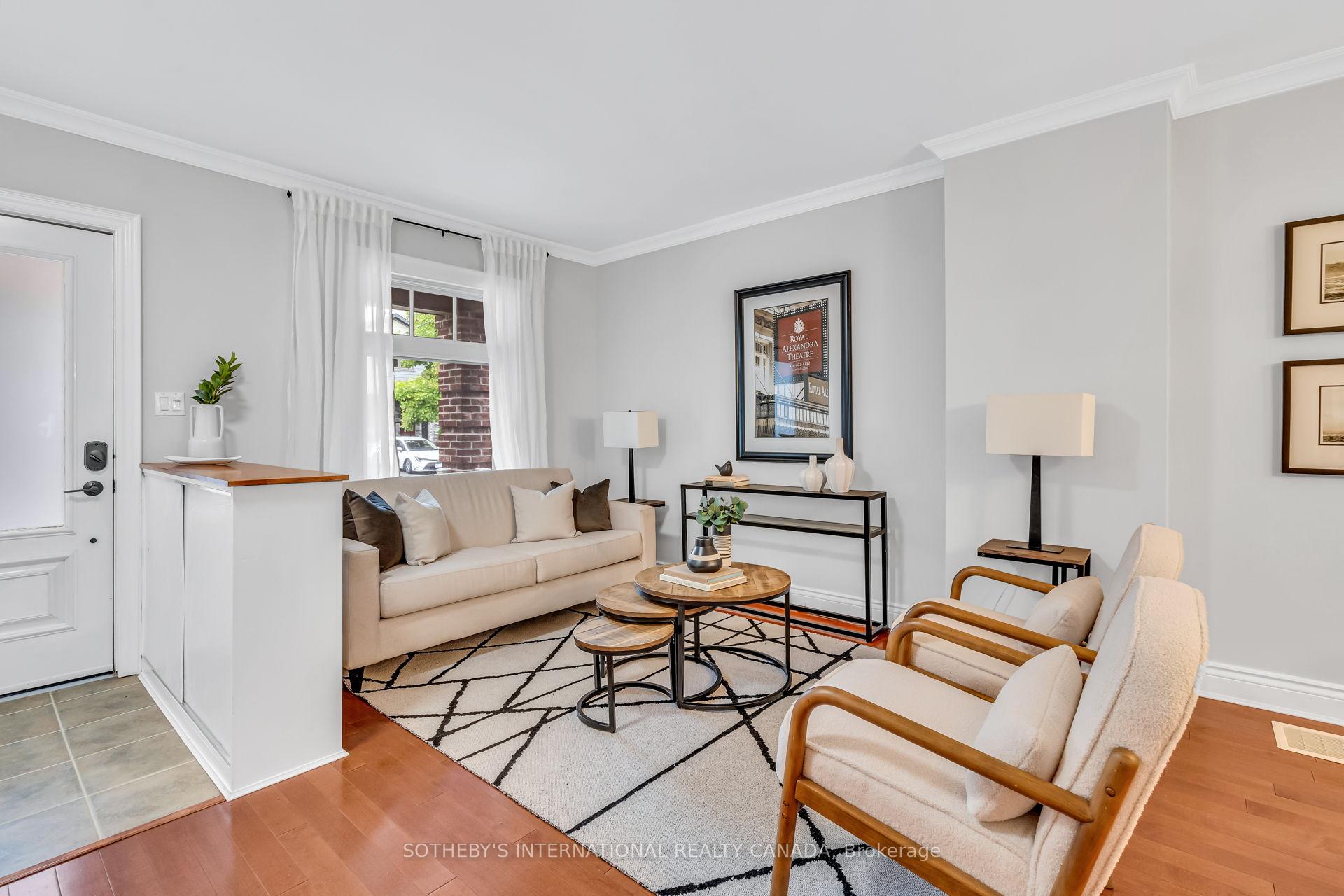 Photo 9 of 241 Springdale Boulevard, Toronto, Danforth Village-East York — HOMEH