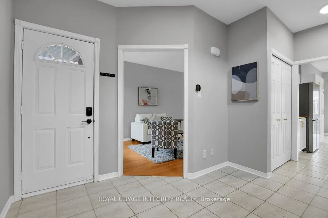 Photo 3 of 1036 Rocky Harbour Crescent, Ottawa, Riverside South/Gloucester Glen — HOMEH