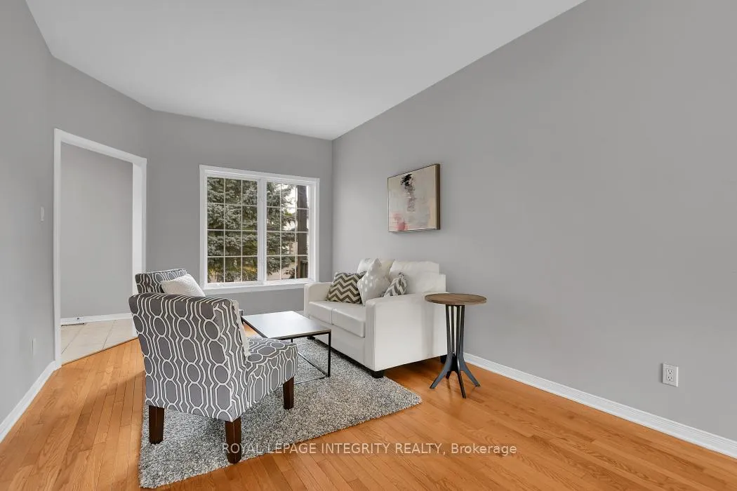 Photo 5 of 1036 Rocky Harbour Crescent, Ottawa, Riverside South/Gloucester Glen — HOMEH
