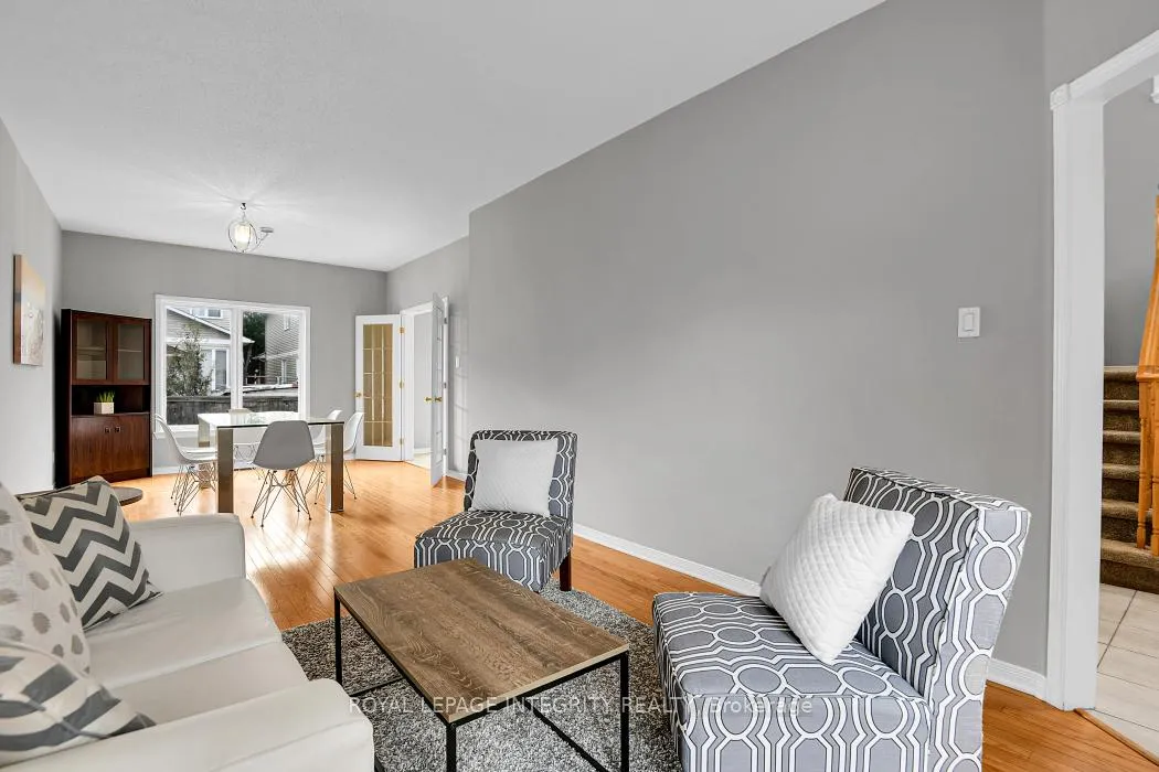 Photo 6 of 1036 Rocky Harbour Crescent, Ottawa, Riverside South/Gloucester Glen — HOMEH