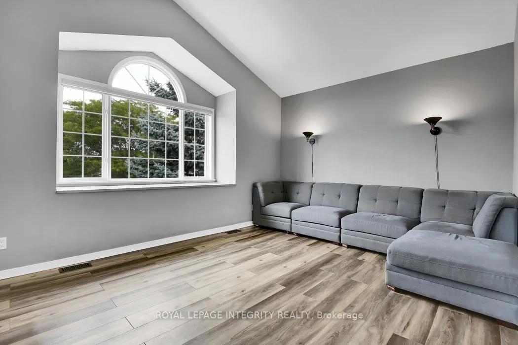 Photo 16 of 1036 Rocky Harbour Crescent, Ottawa, Riverside South/Gloucester Glen — HOMEH