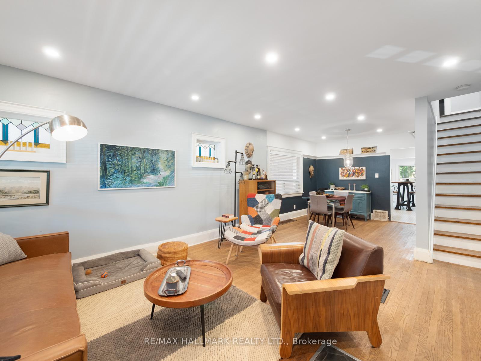 Photo 5 of 993 Carlaw Avenue, Toronto, Broadview North — HOMEH