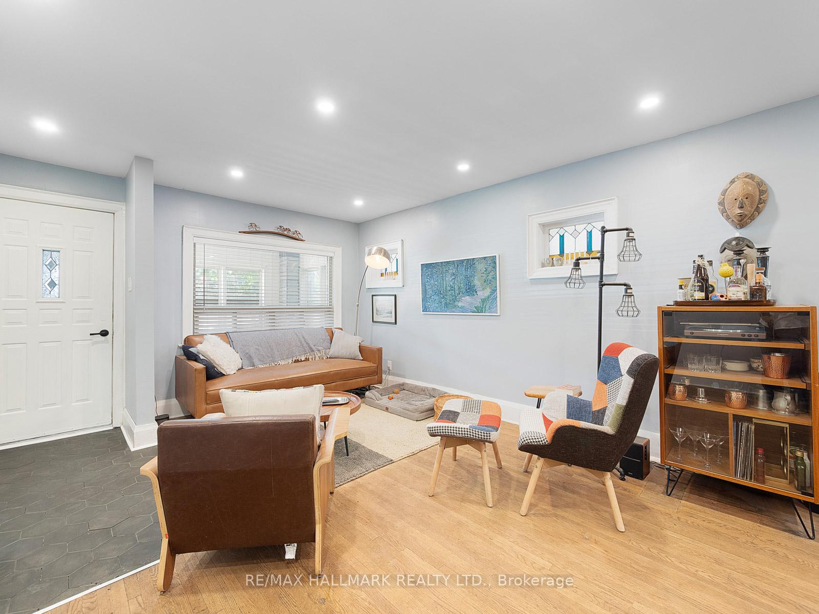 Photo 7 of 993 Carlaw Avenue, Toronto, Broadview North — HOMEH