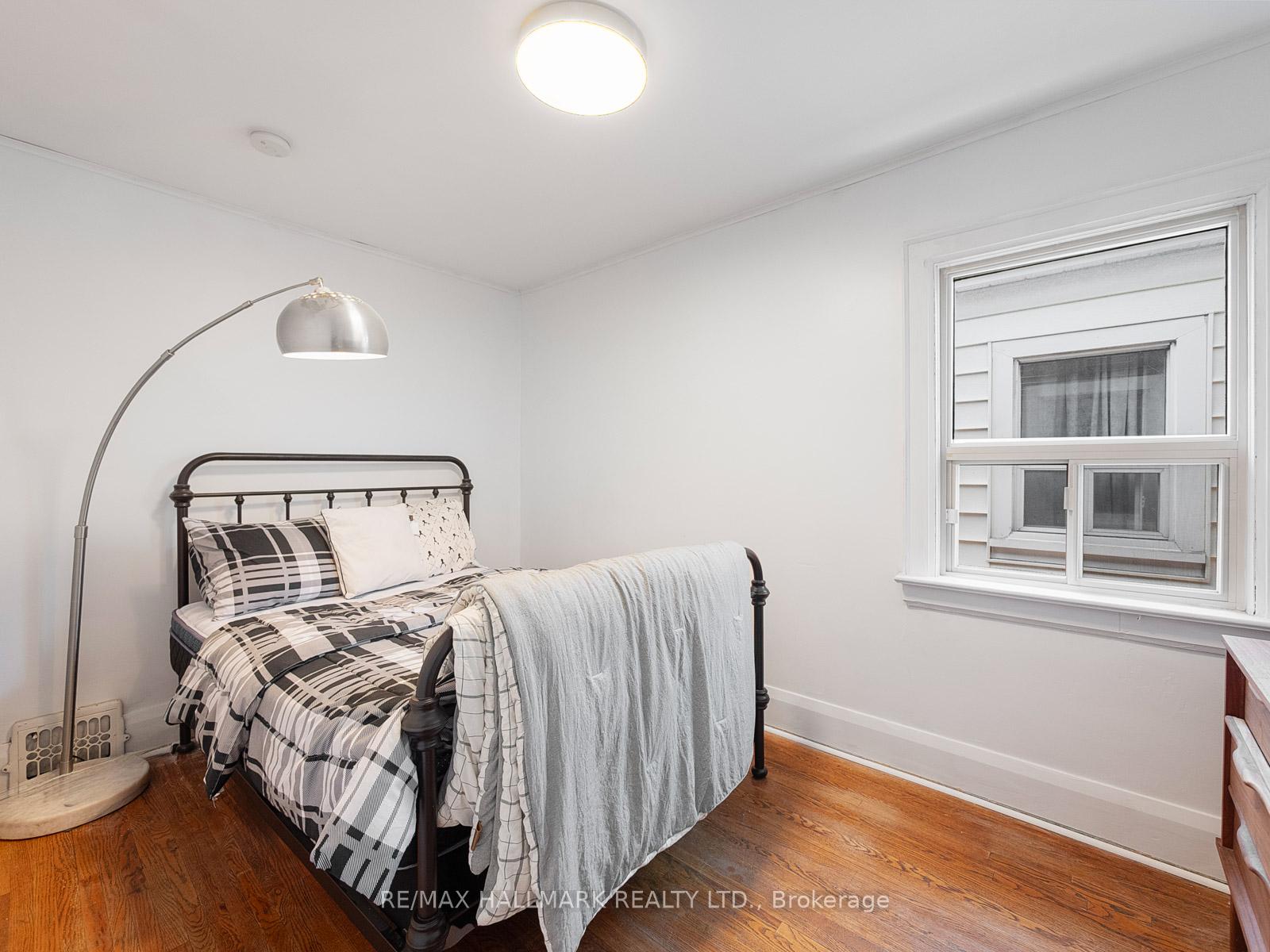 Photo 34 of 993 Carlaw Avenue, Toronto, Broadview North — HOMEH
