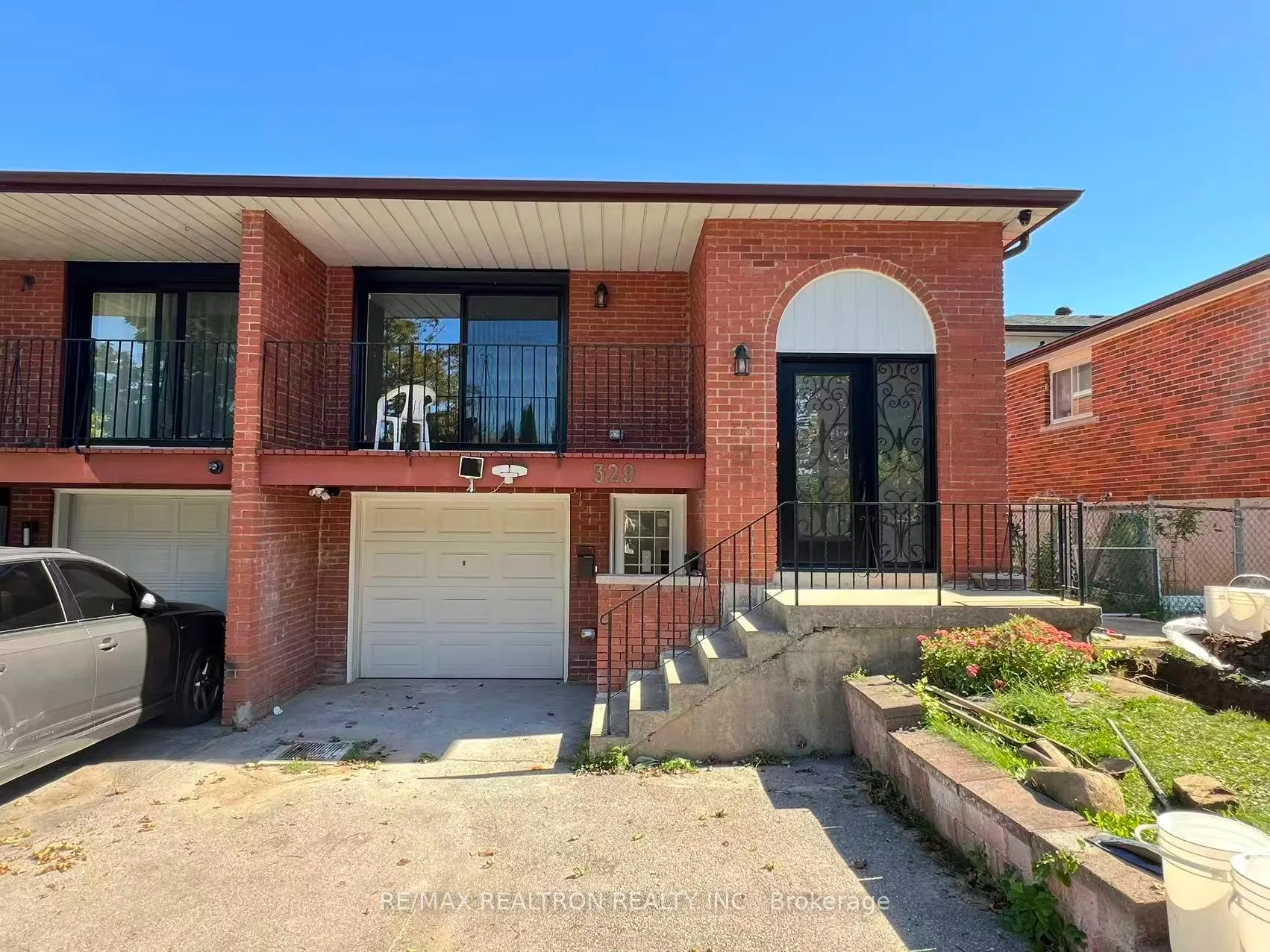 Front of Unit Bsmt, 329 Cherokee Boulevard